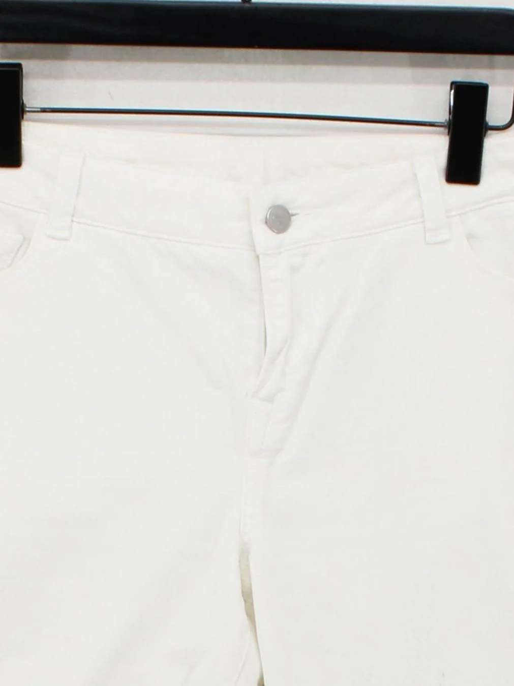 Crew Clothing Women's Shorts UK 14 White Cotton with Elastane Cut-Off - Image 3