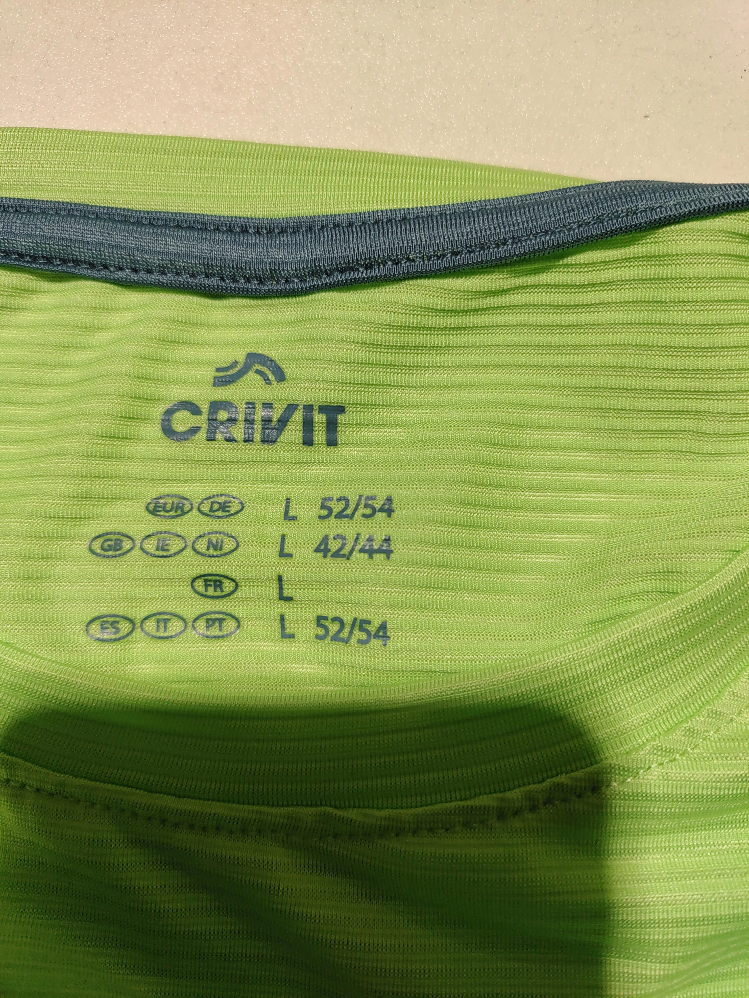 Crivit Men's T-Shirt L Green Polyester with Elastane Round Neck Basic - Image 5