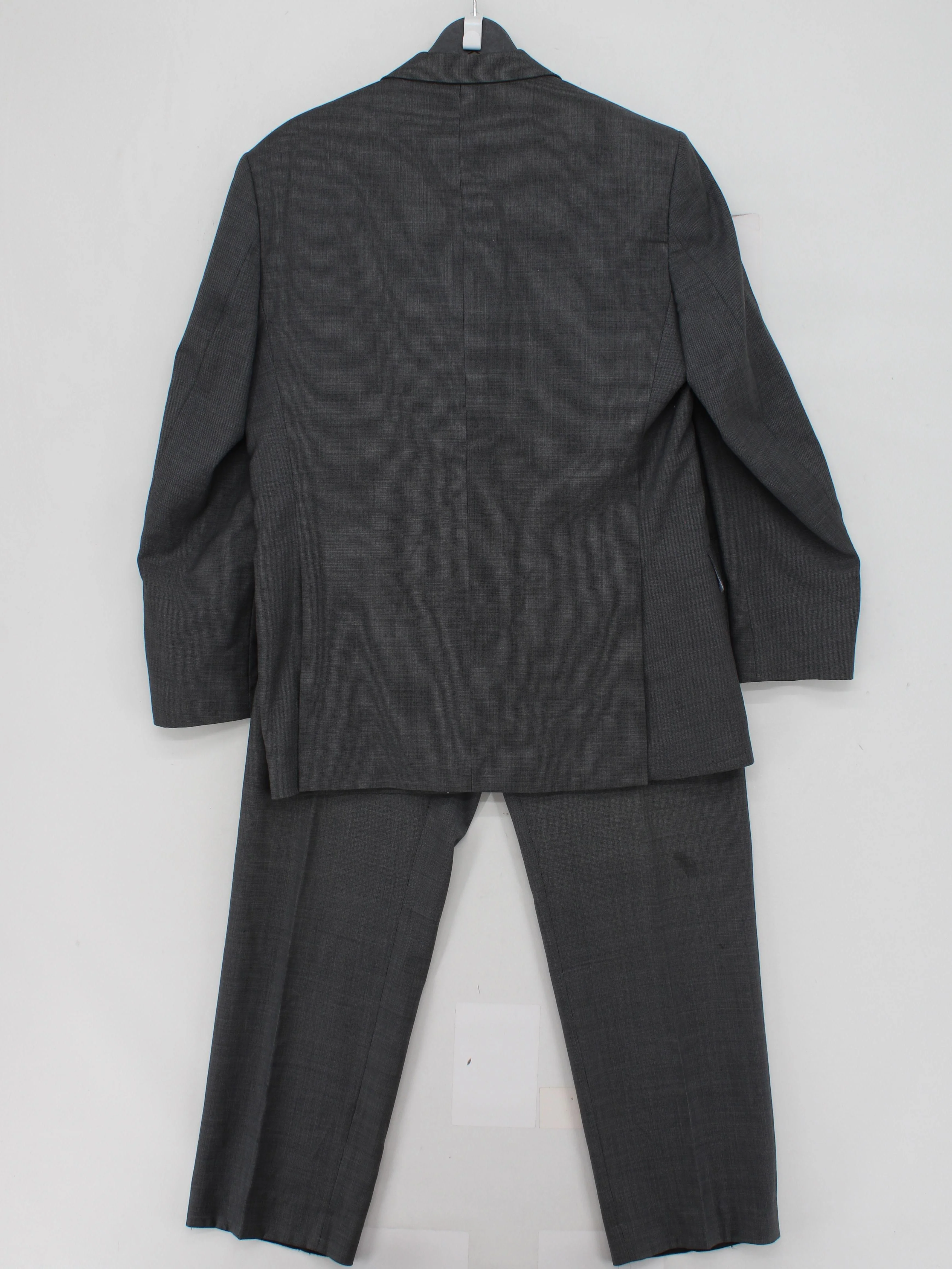 Daniel Hechter Men's Two Piece Suit Chest: 34 in Grey 100% Wool 2 Piece - Image 2