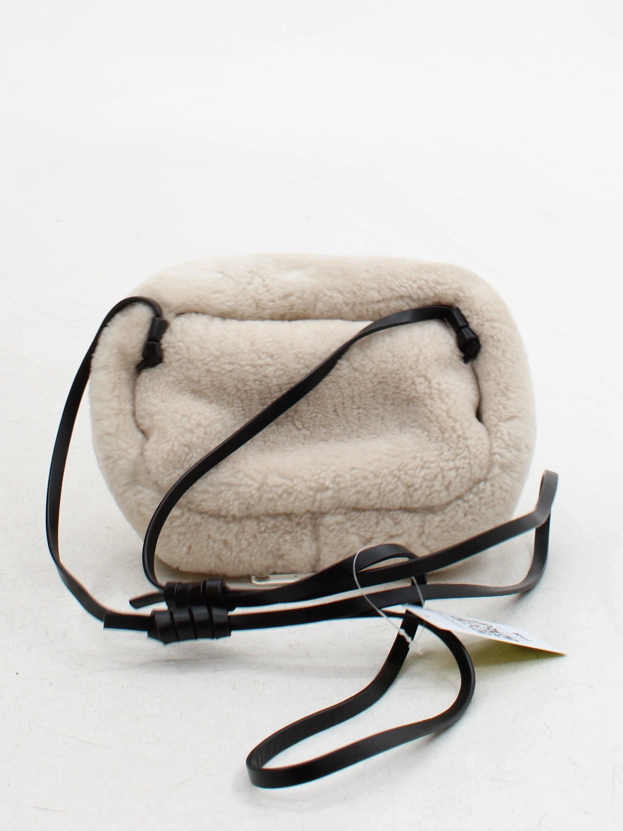 Demellier Women's Bag Cream 100% Wool Crossbody - Image 2