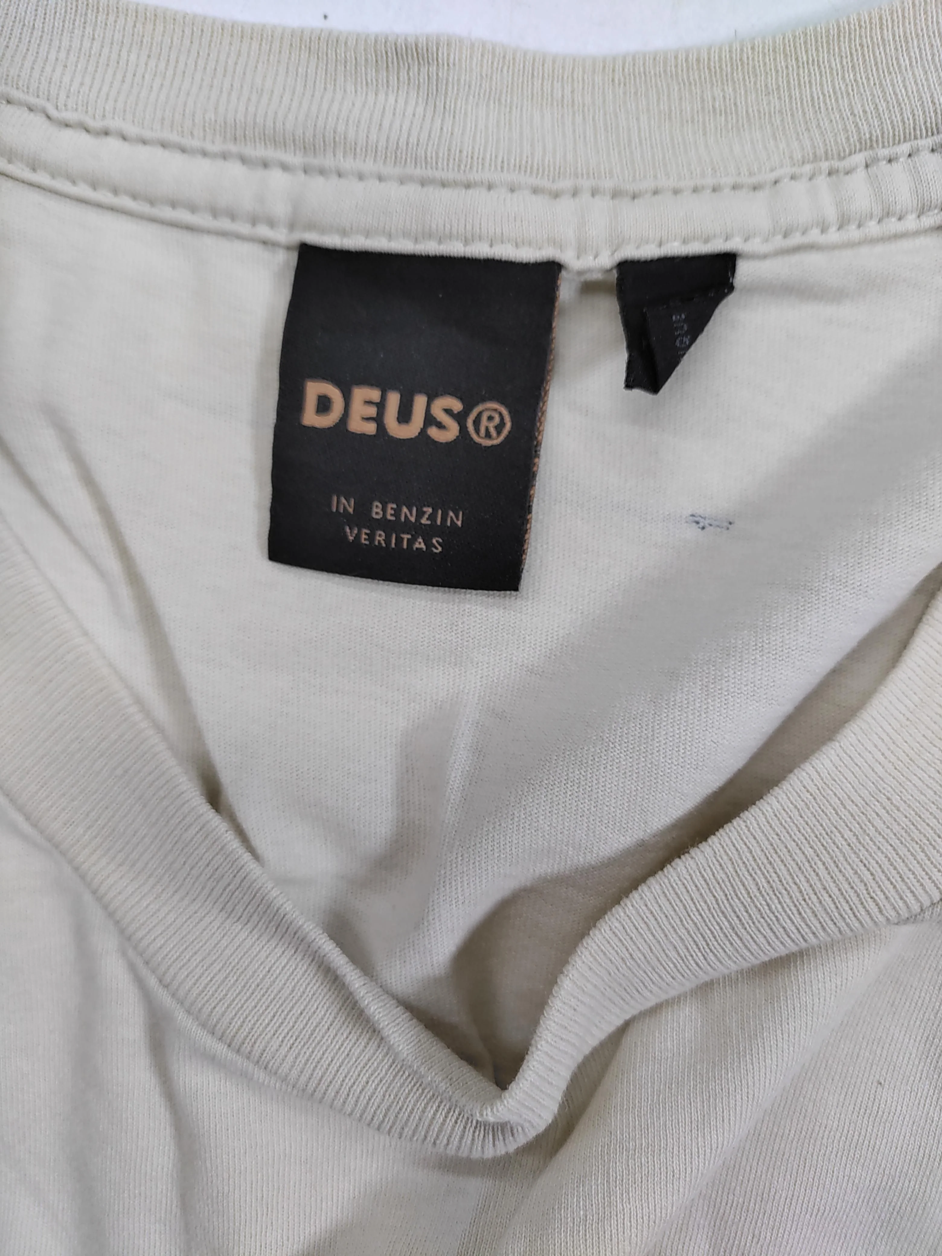 Deus Ex Machina Men's T-Shirt S Cream Graphic 100% Cotton Basic - Image 5