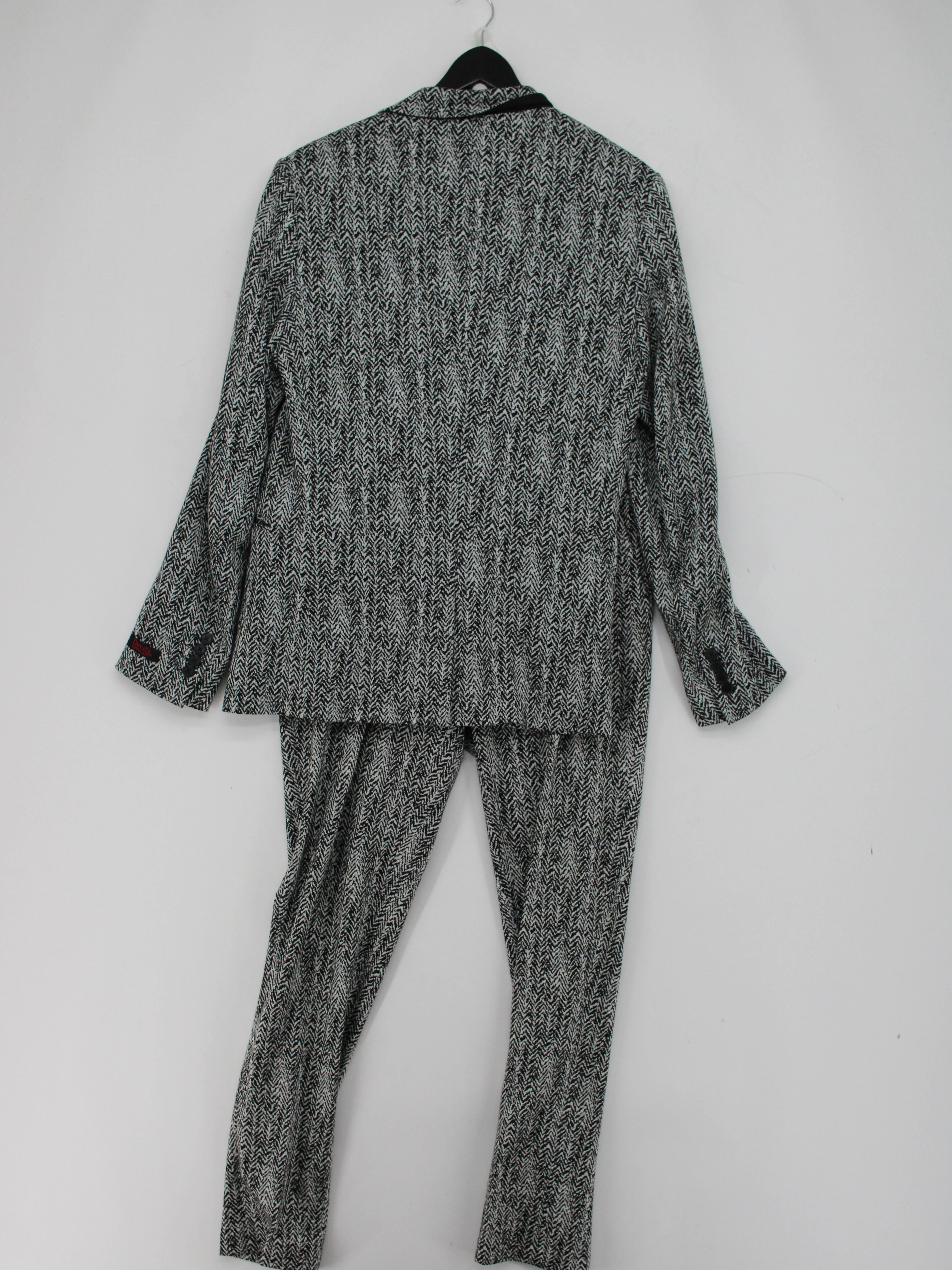 Devil's Advocate Men's Two Piece Suit Chest: 38 in Grey Polyester - Image 2