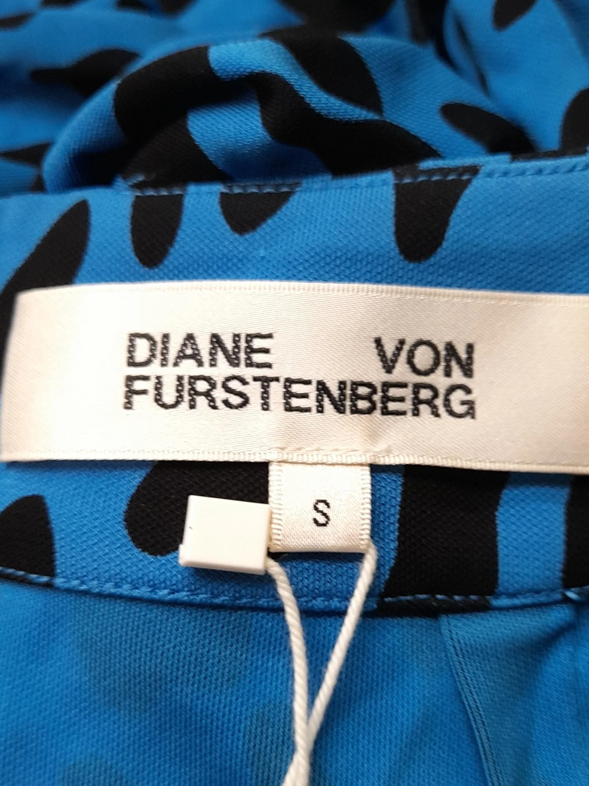 Diane Von Furstenberg Women's Midi Skirt S Blue 100% Viscose Wrap - Image 5