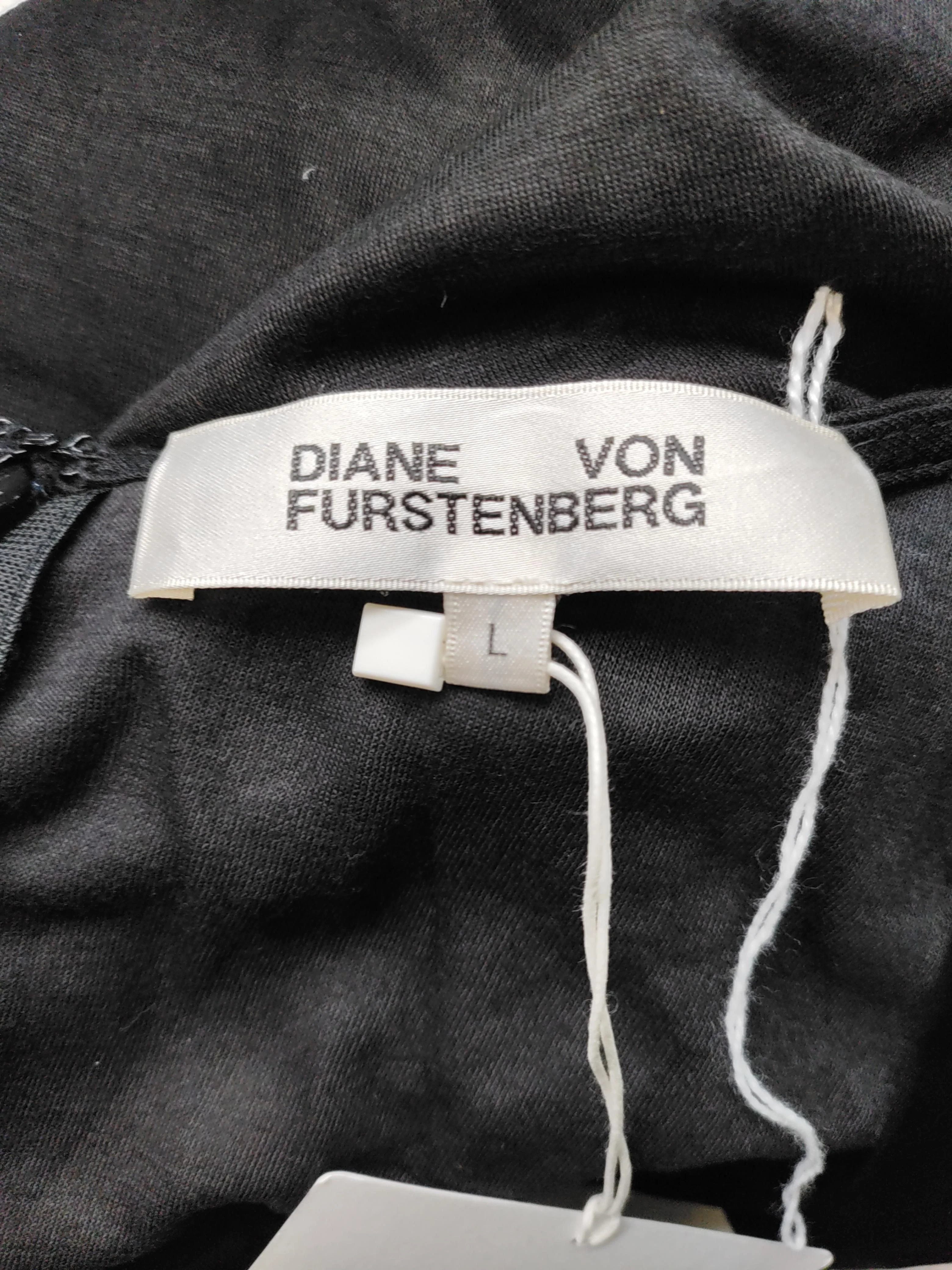 Diane von Furstenberg Wrap Midi Dress L in Black - Image 5