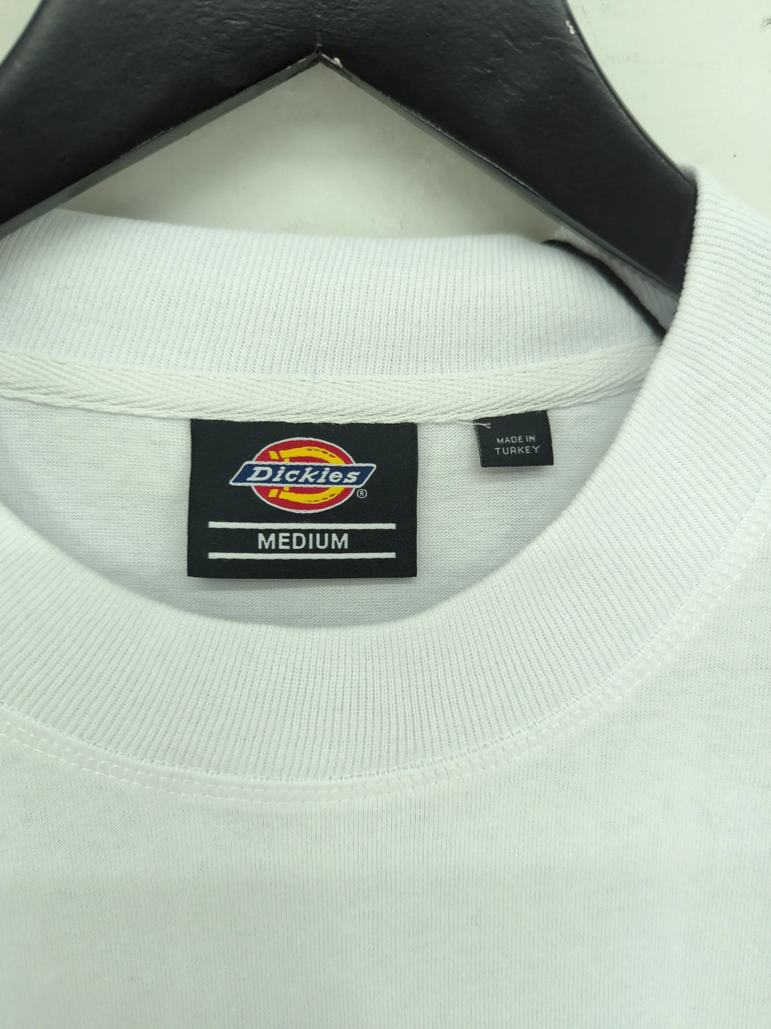 Dickies Men's T-Shirt M White Graphic 100% Cotton Basic New with tags - Image 5