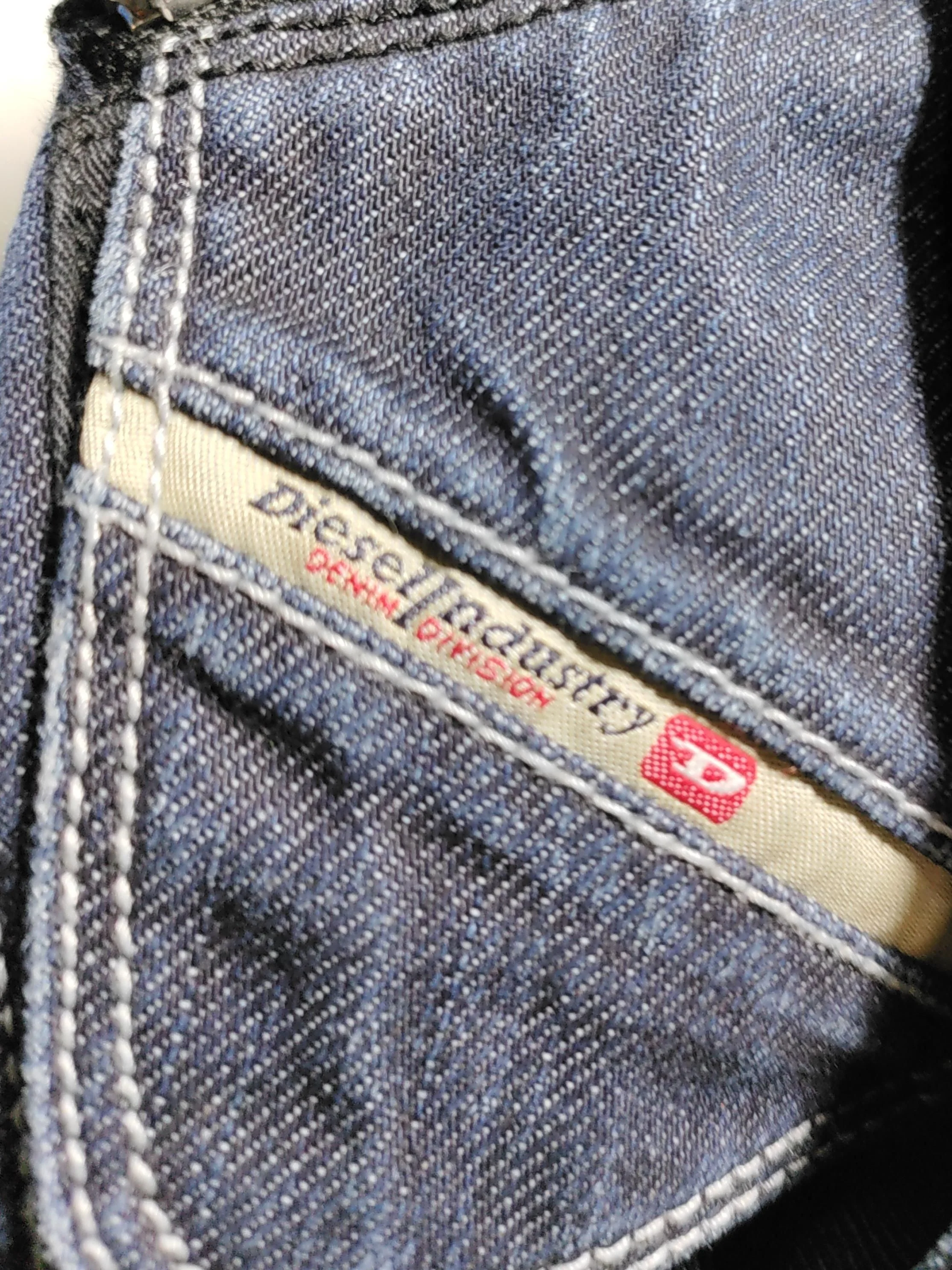 Diesel Men's Jeans W 33 in; L 30 in Blue 100% Cotton Straight - Image 6