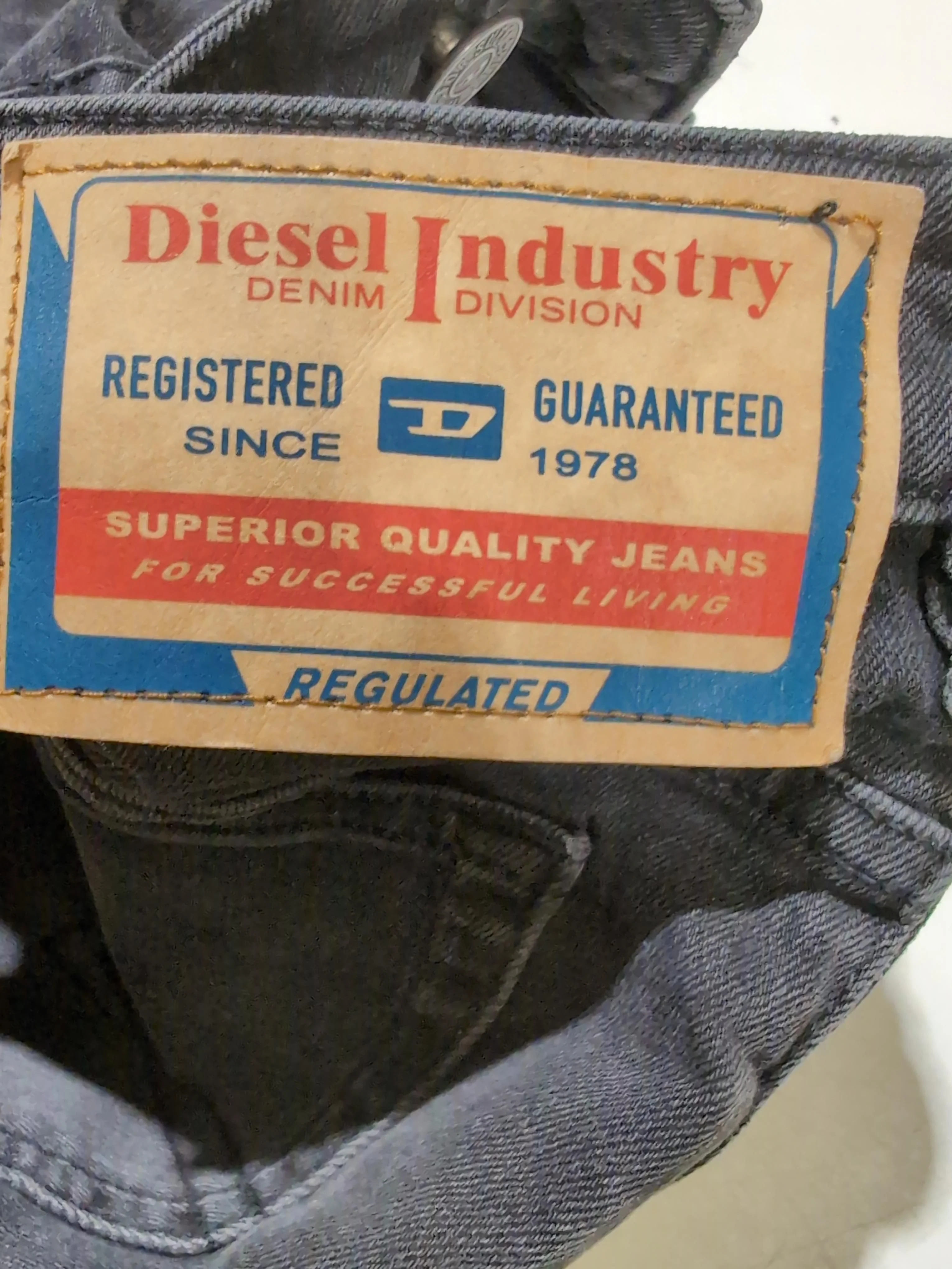 Diesel Men's Jeans W 34 in Grey Cotton with Elastane Straight - Image 5