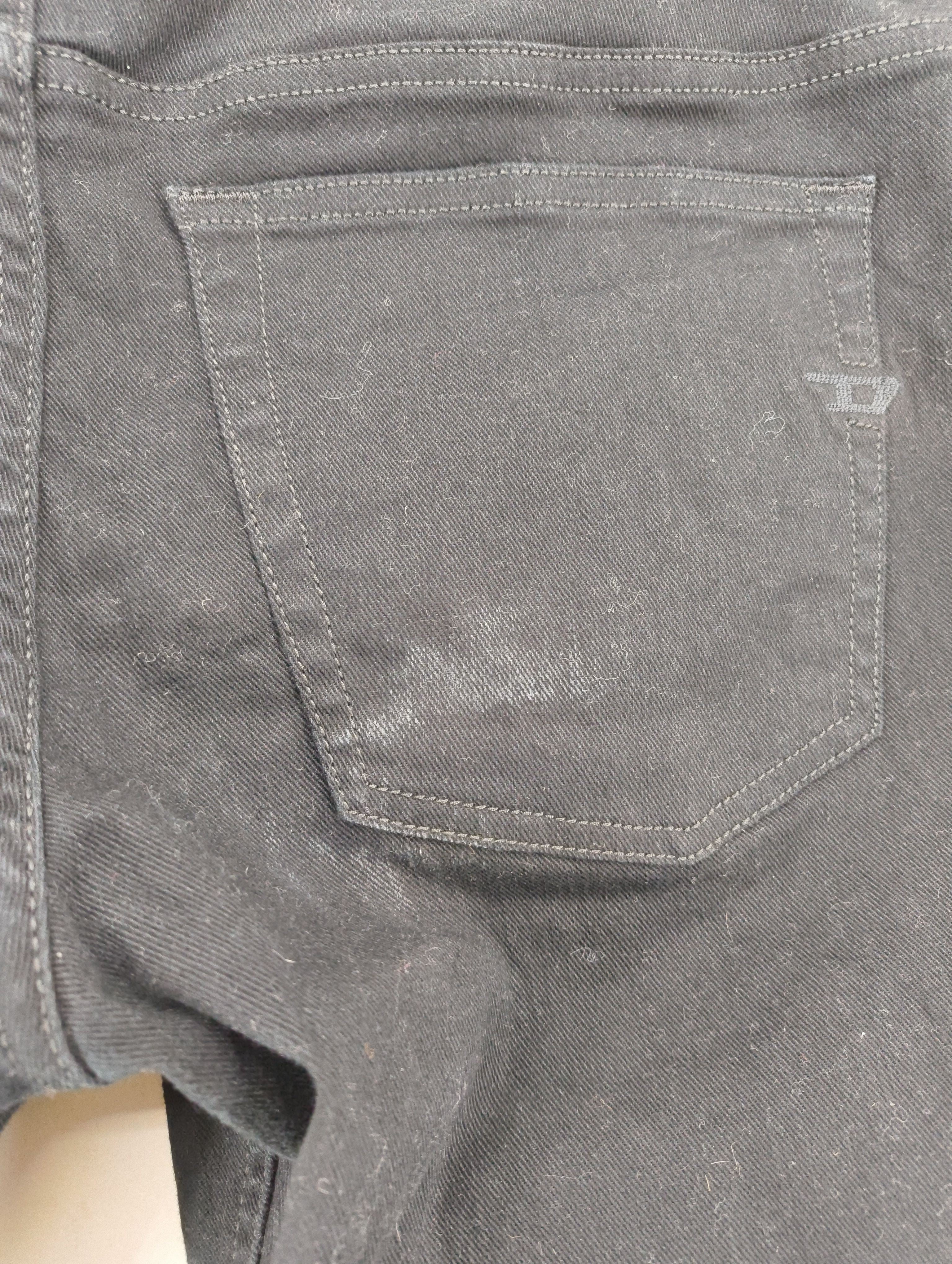 Diesel Men's Jeans W 36 in Black Cotton with Elastane Straight - Image 5