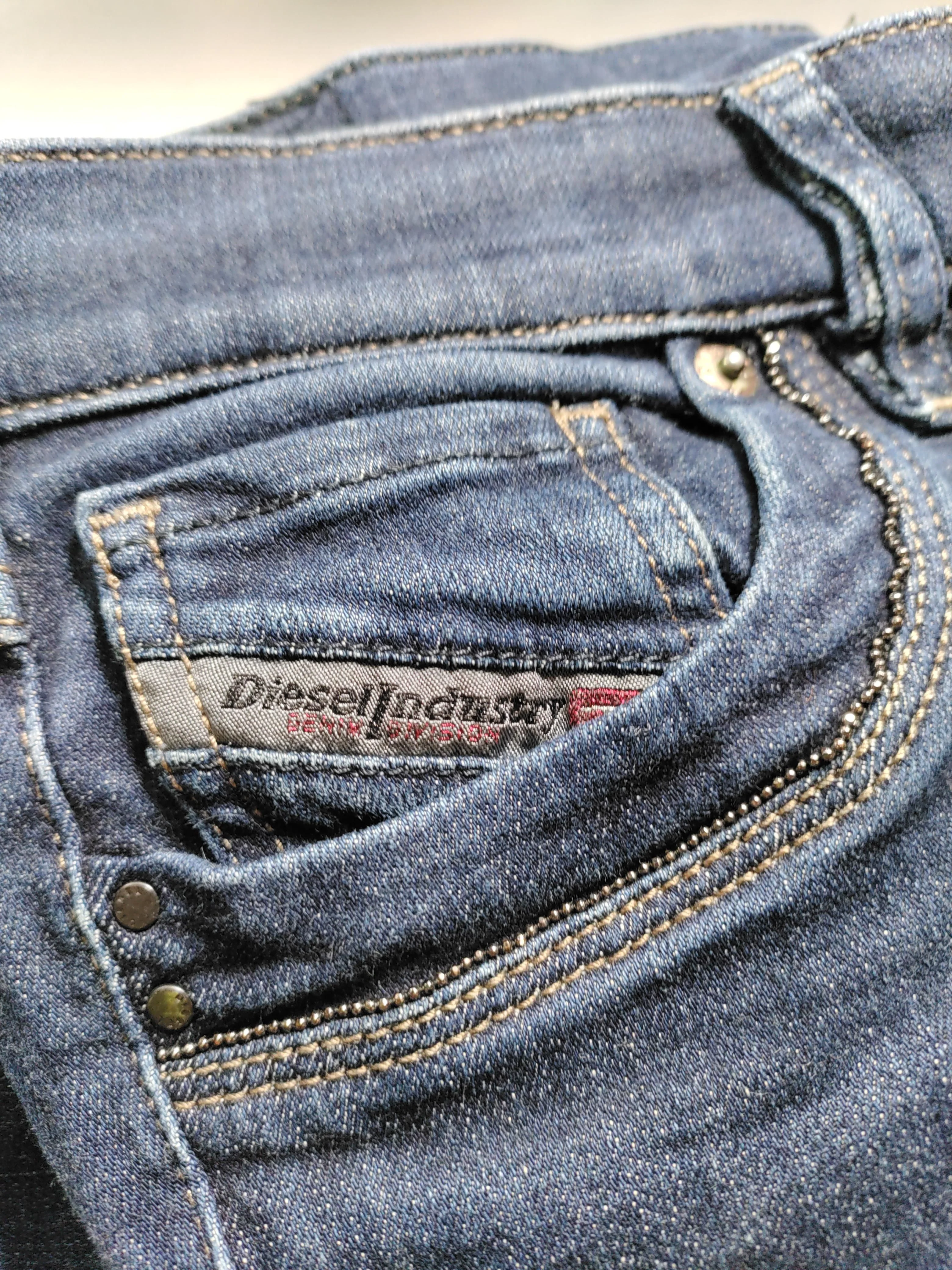 Diesel Women's Jeans W 27 in Blue Cotton with Elastane Straight - Image 6