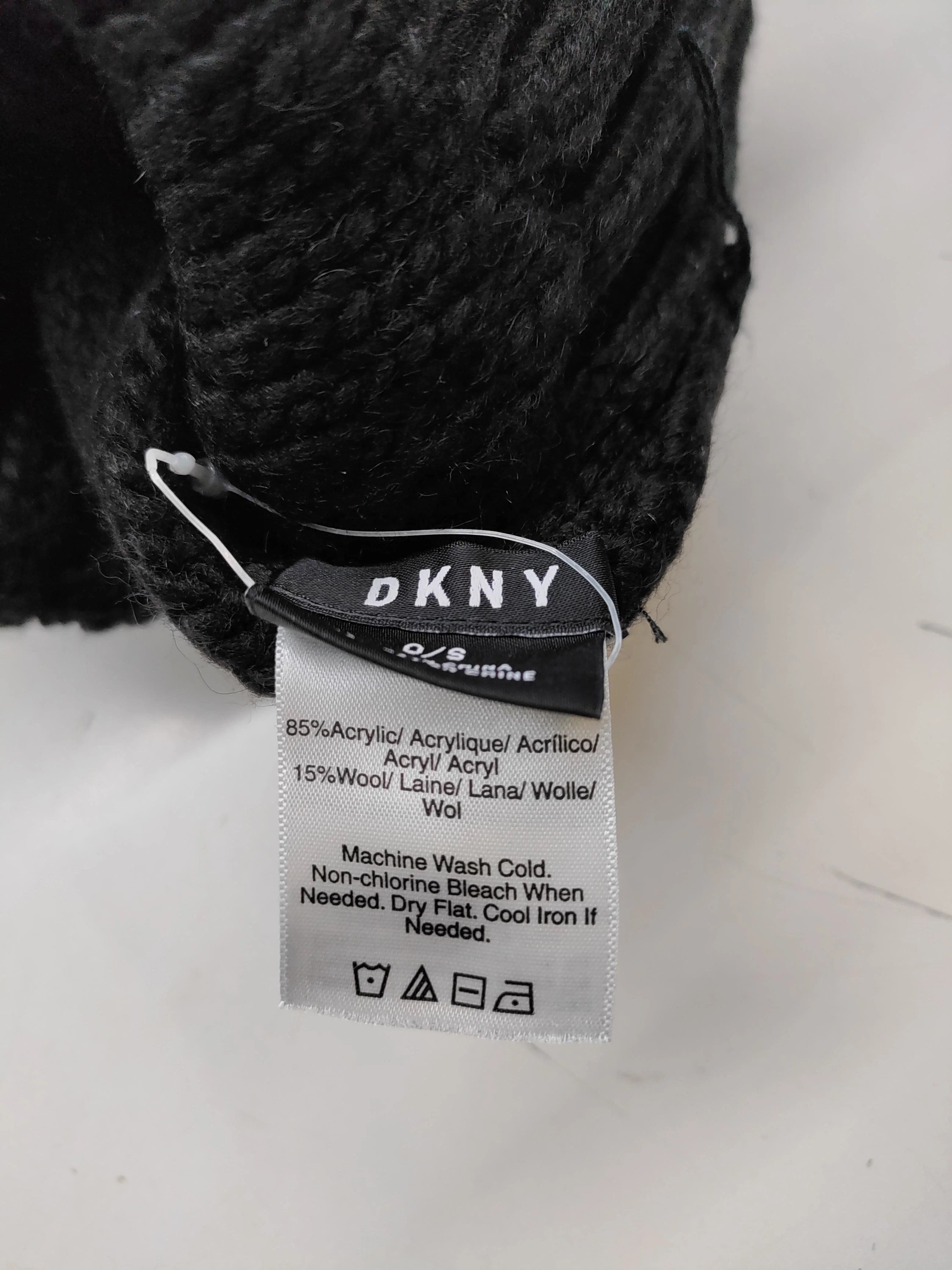 DKNY Men's Hat M Black Acrylic with Wool Beanie - Image 6