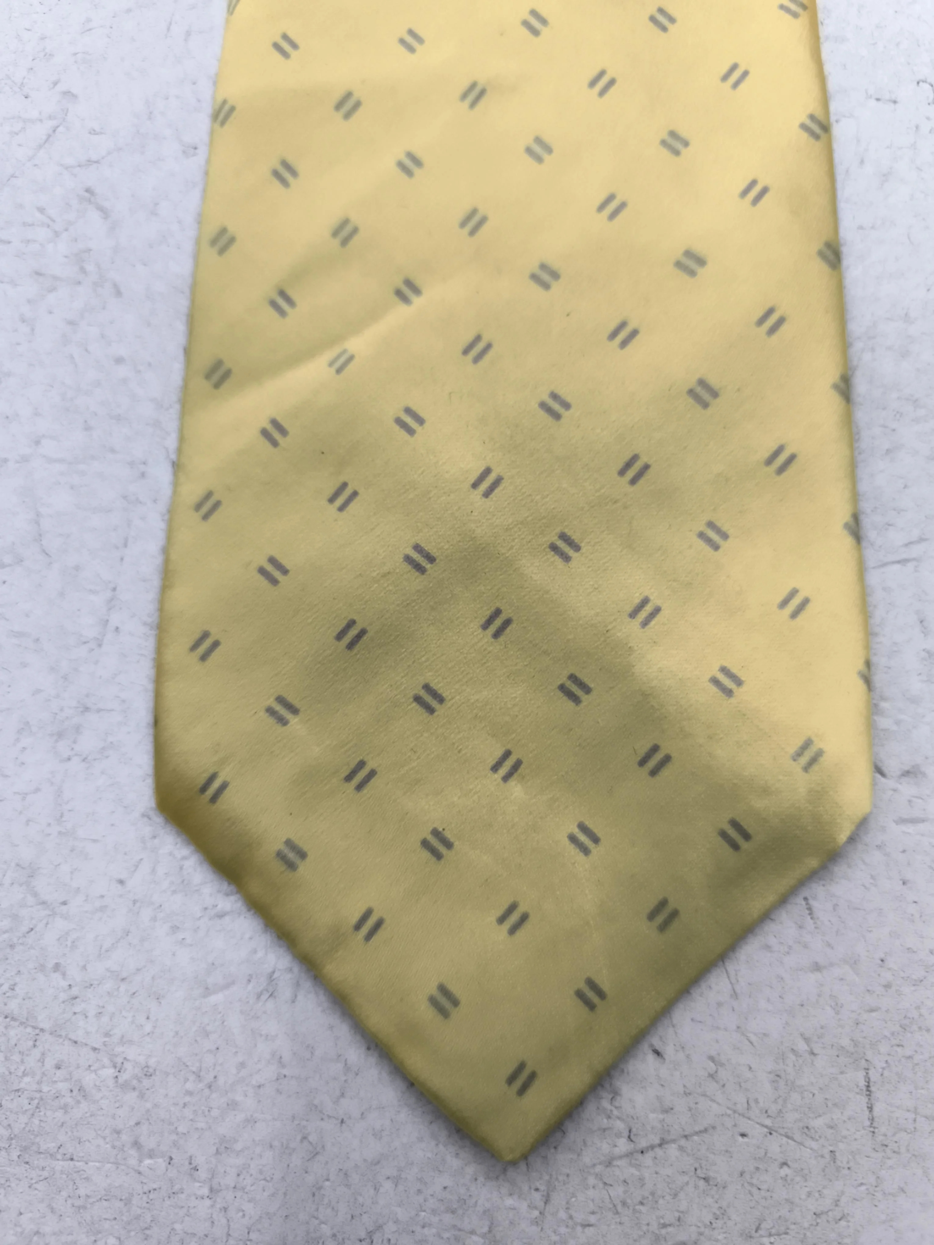 DKNY Men's Tie Yellow 100% Silk - Image 3