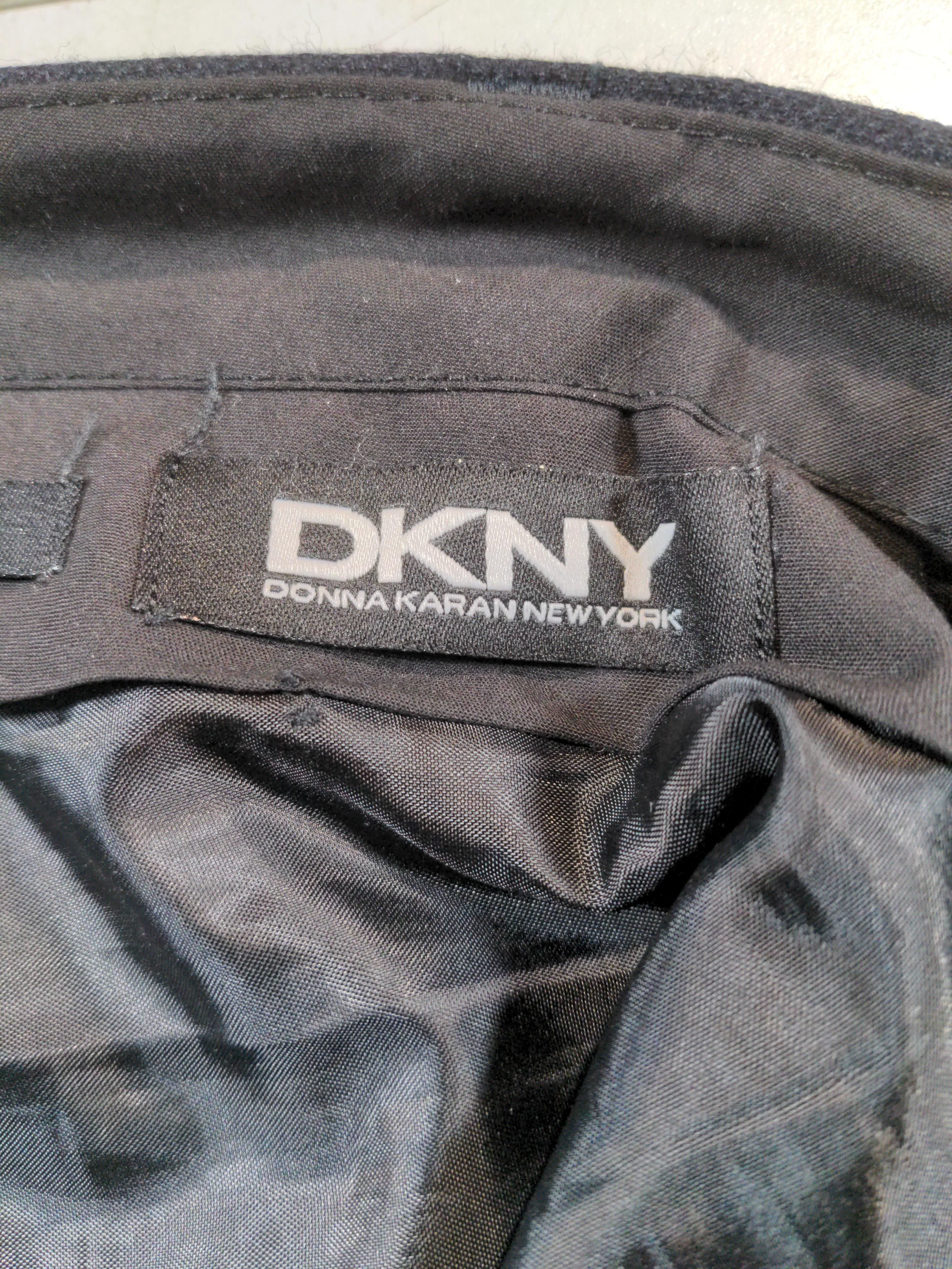 DKNY Men's Two Piece Suit Chest: 42 in Black Wool with Viscose, Acetate 2 Piece - Image 7