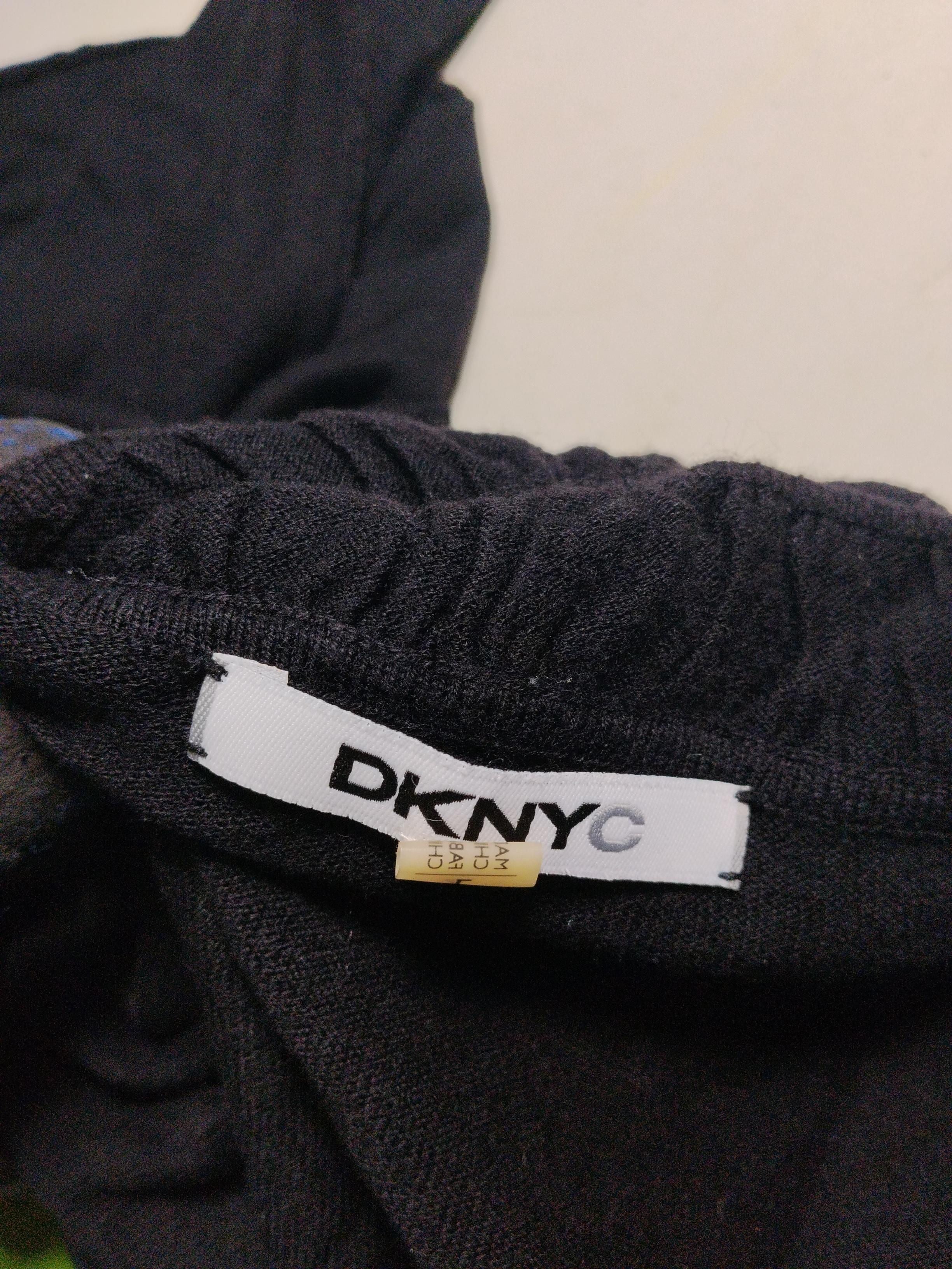 DKNY Women's Jumper M Black Cotton with Acrylic, Viscose Round Neck Pullover - Image 6