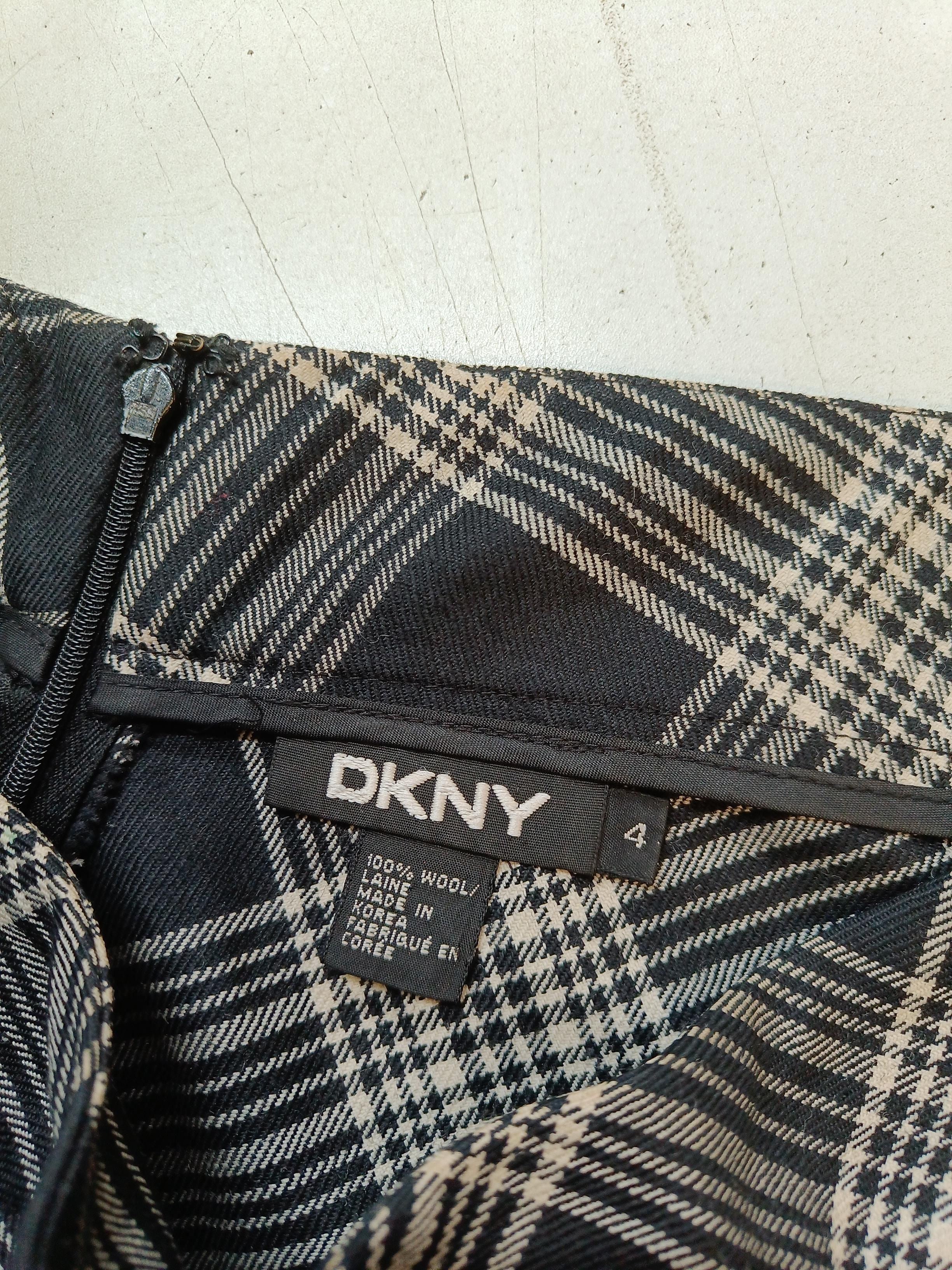 DKNY Women's Midi Skirt XS Black Checkered 100% Wool Midi A-Line - Image 5