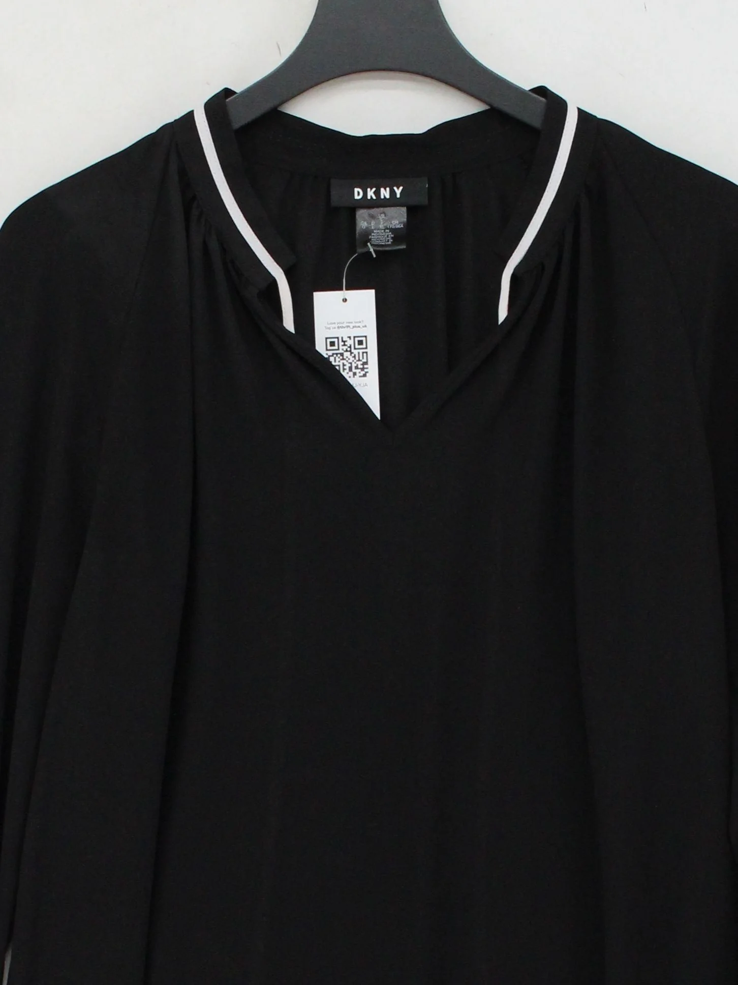 DKNY Women's Top L Black 100% Polyester Long Sleeve V-Neck Basic - Image 3
