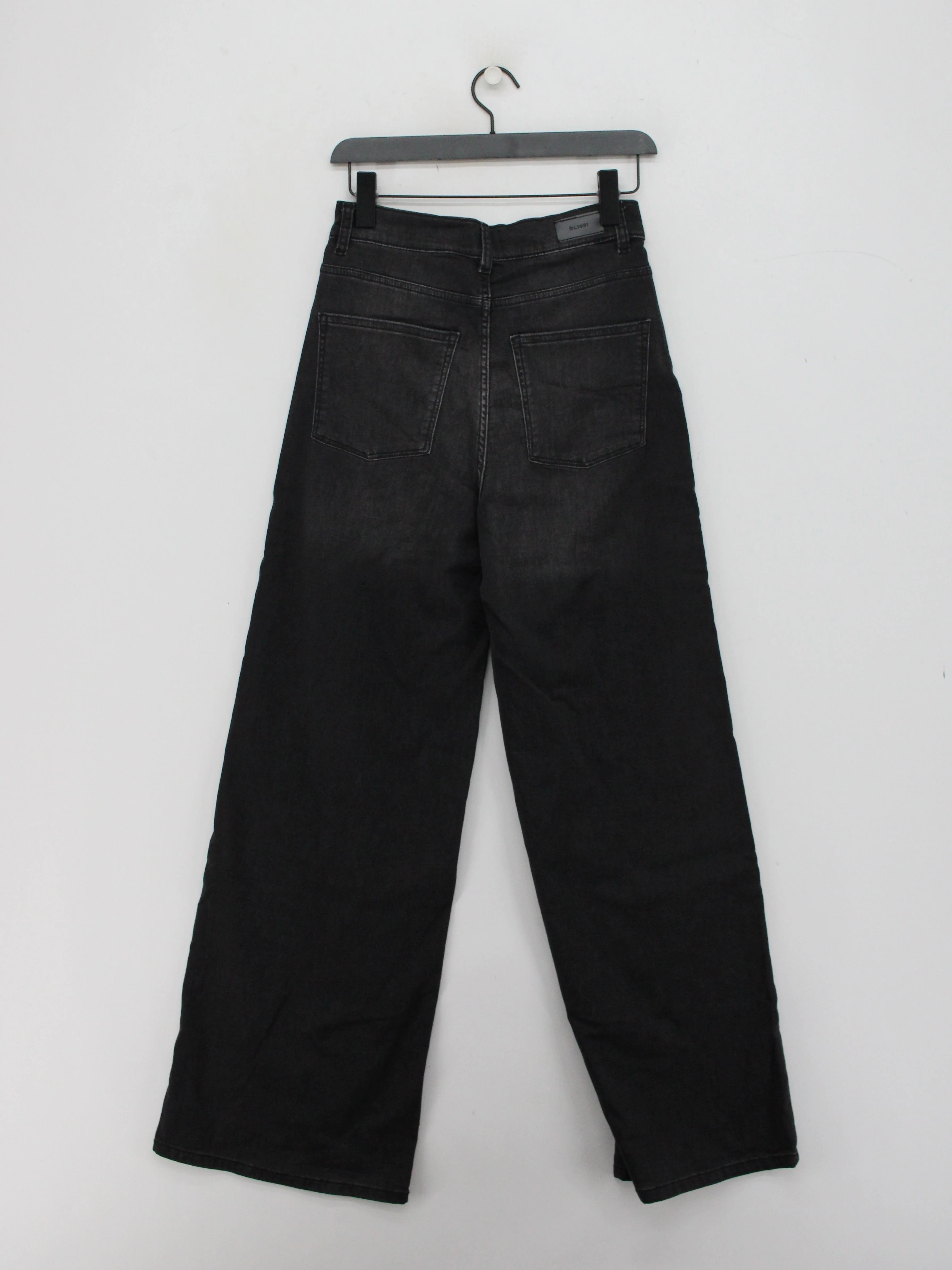 DL1961 Women's Jeans W 26 in Black Cotton with Spandex Wide-Leg - Image 2