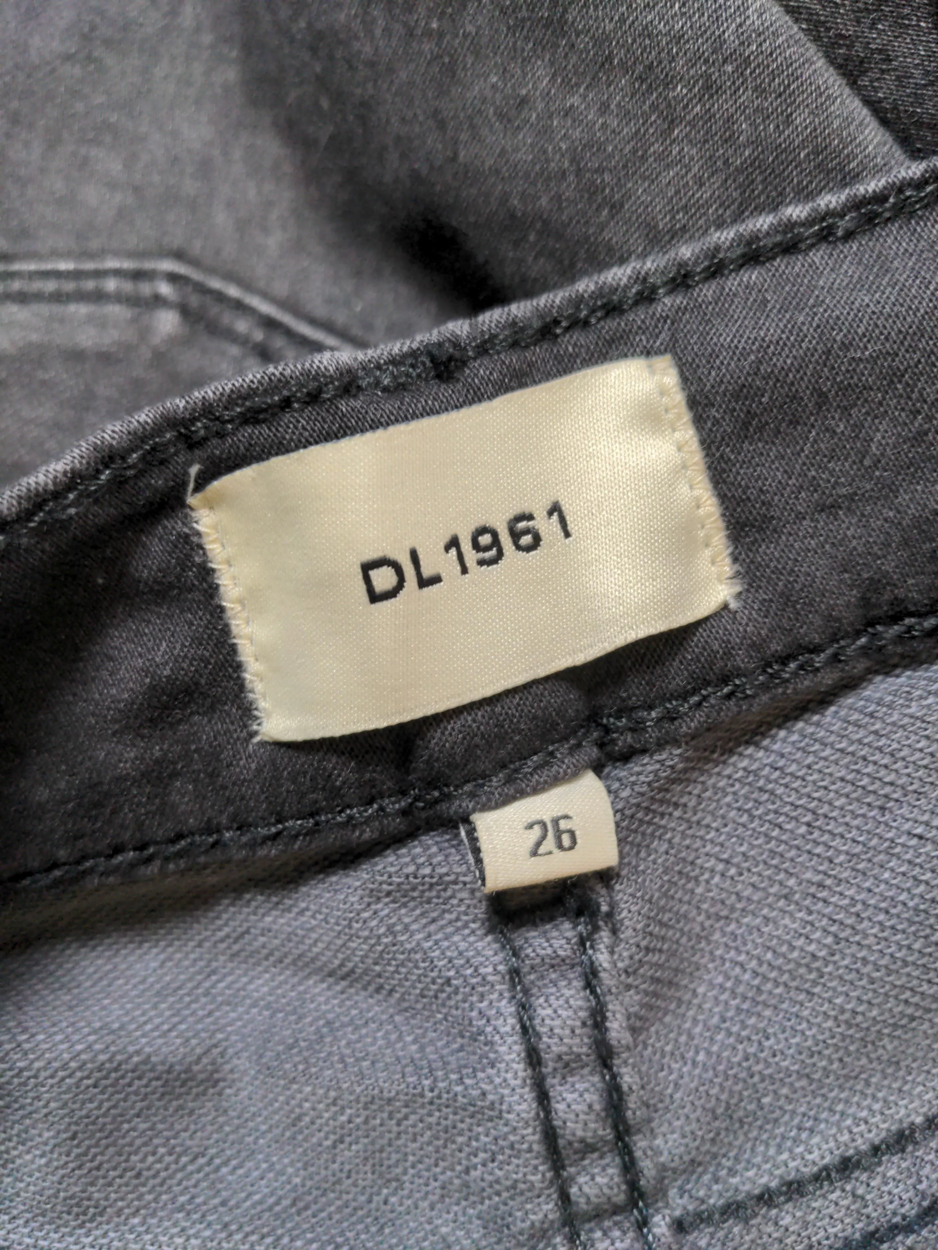 DL1961 Women's Jeans W 26 in Black Cotton with Spandex Wide-Leg - Image 5