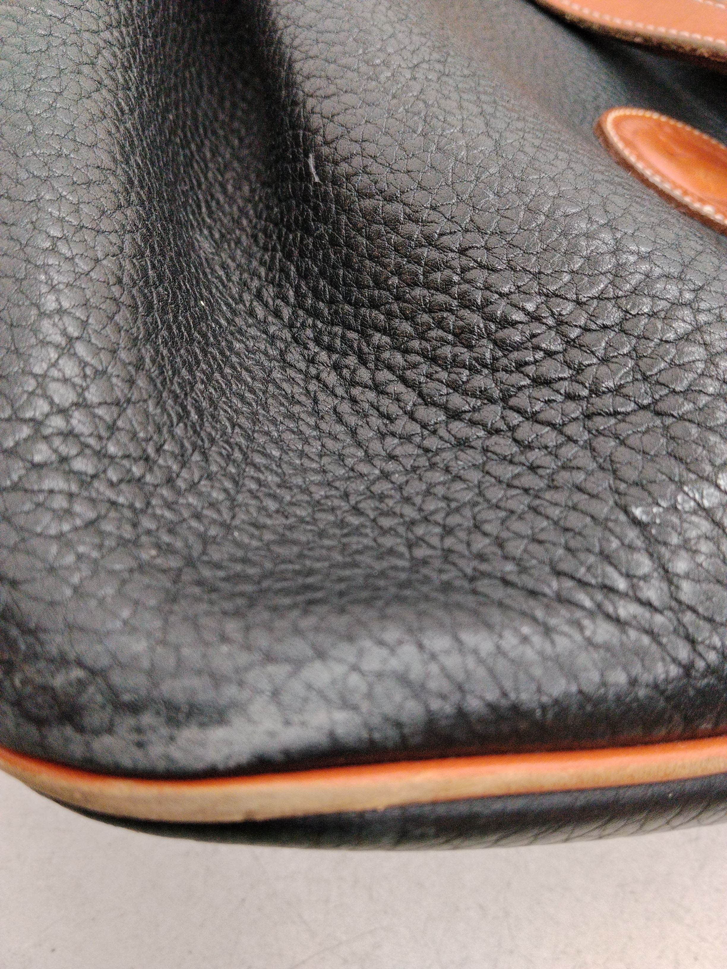 Dooney & Bourke Women's Bag Black 100% Leather Shoulder Bag - Image 5