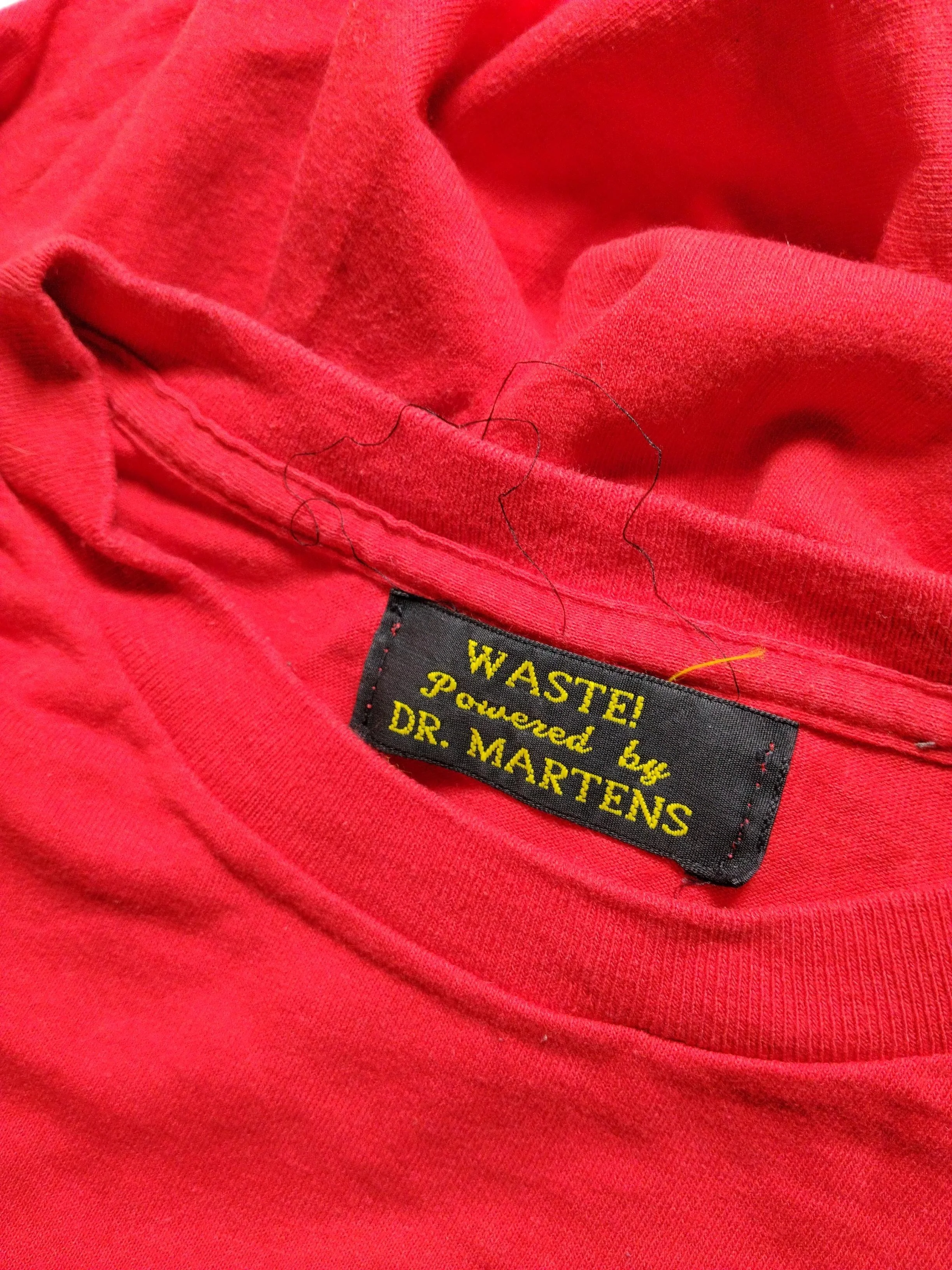 Dr. Martens Men's T-Shirt L Red Graphic 100% Cotton Basic - Image 5