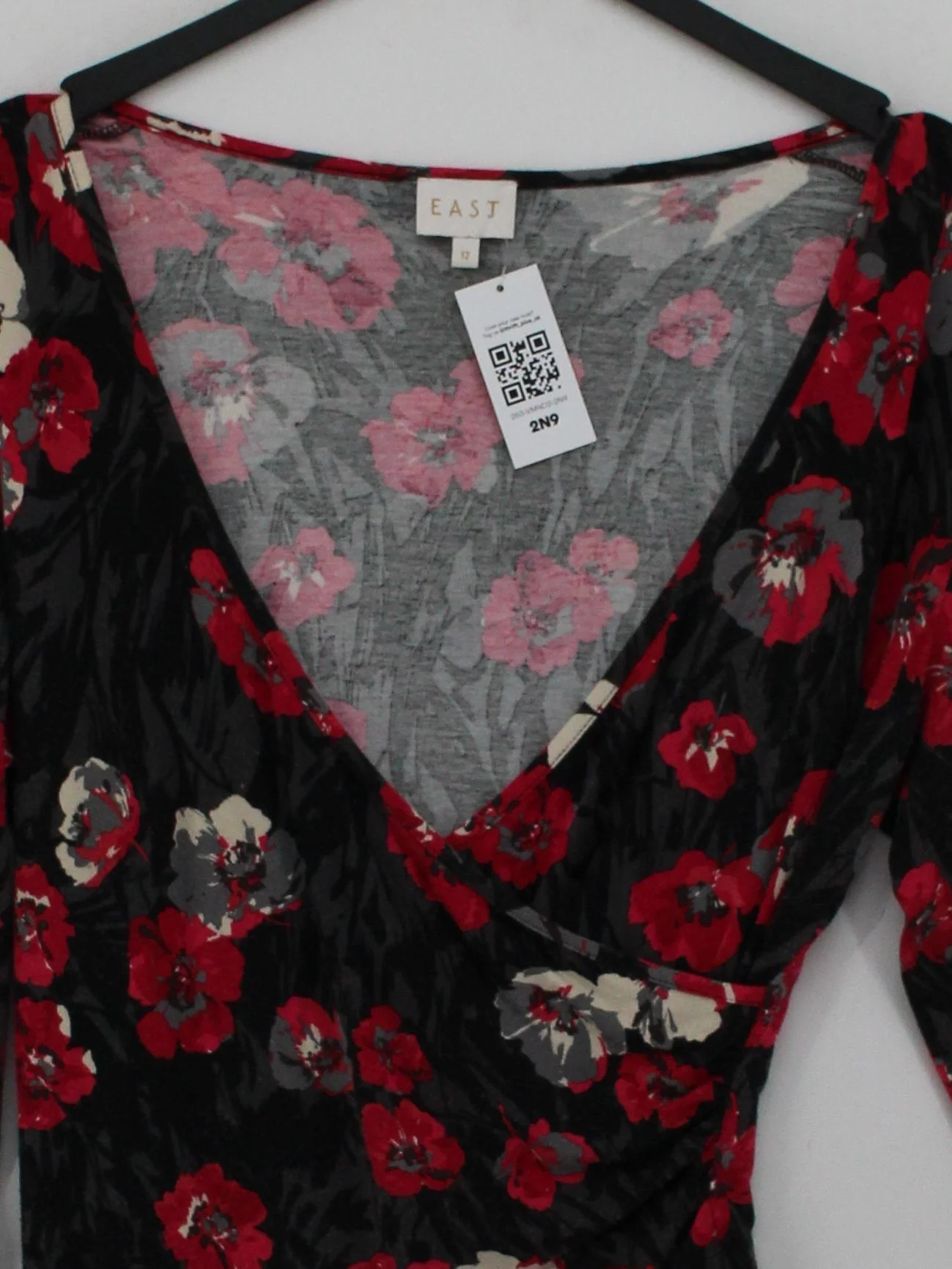 East Women's Top UK 12 Black Viscose with Elastane Basic - Image 3
