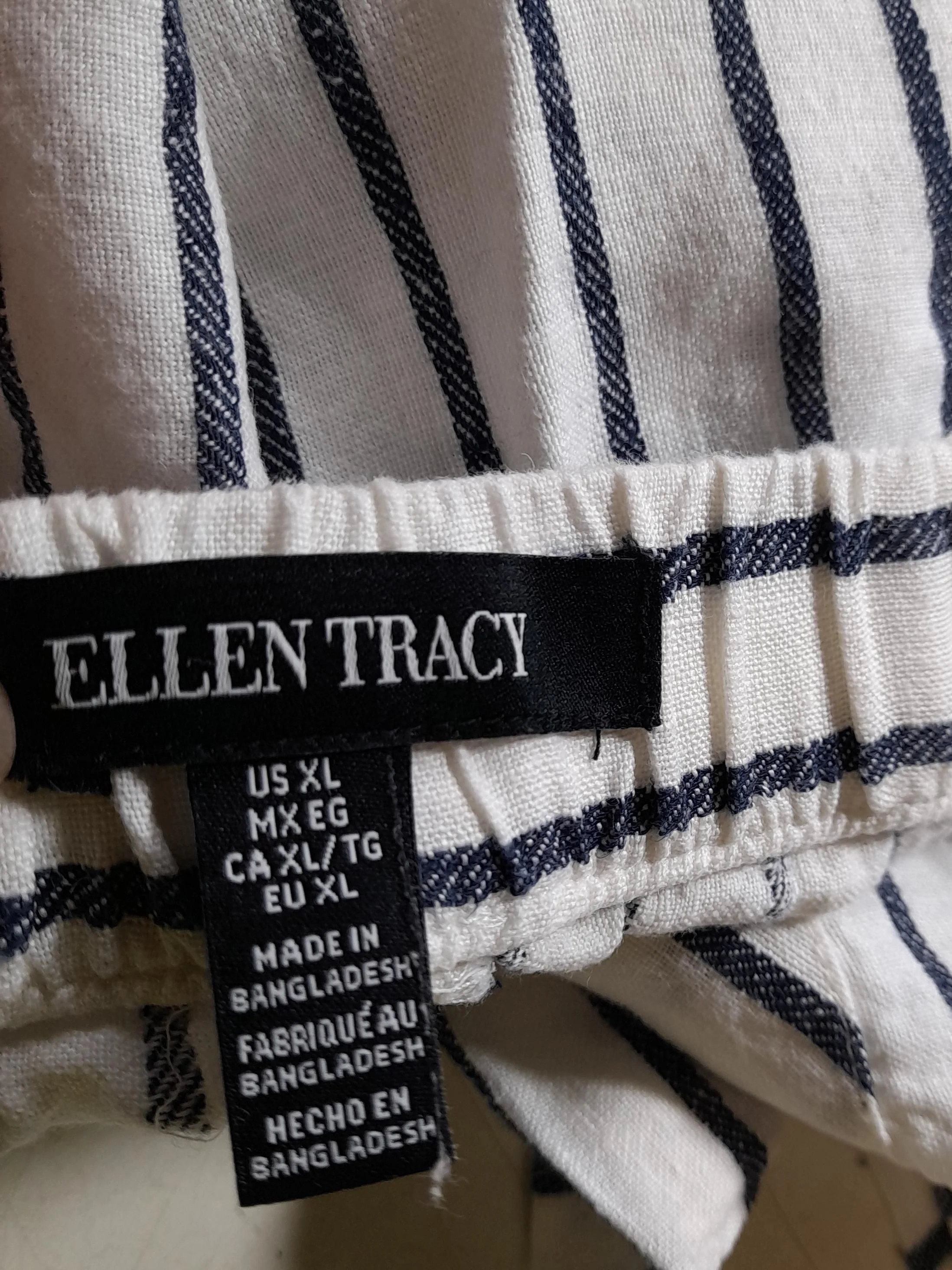 Ellen Tracy Women's Shorts XL White Striped 100% Linen Cargo - Image 6