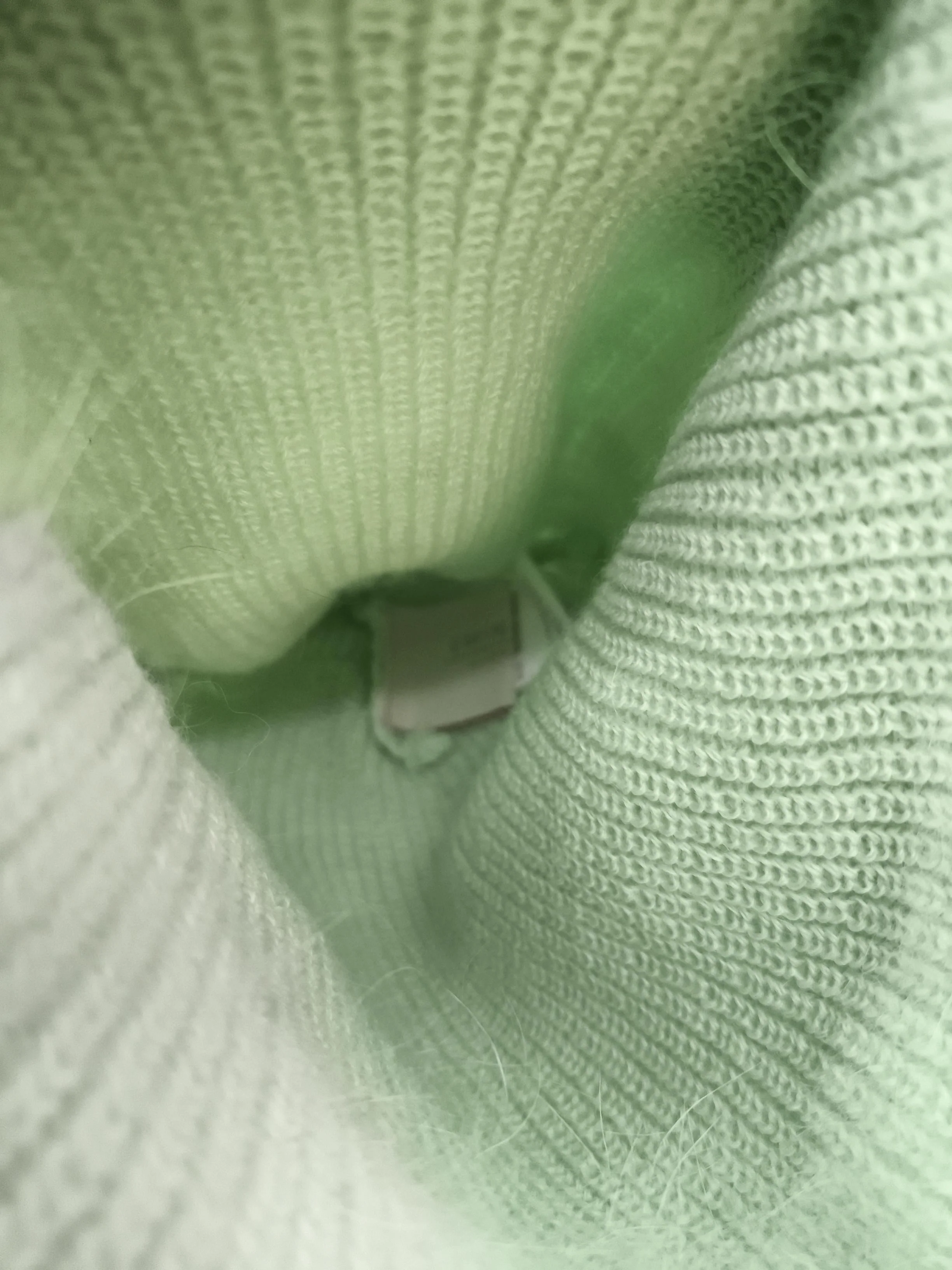 Emin&Paul Men's Hat M Green Angora with Acrylic Beanie - Image 4