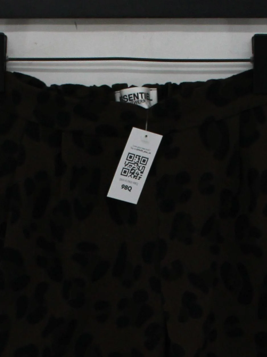 Essentiel Antwerp Women's Shorts S Green Animal Print 100% Polyester Sweat - Image 3