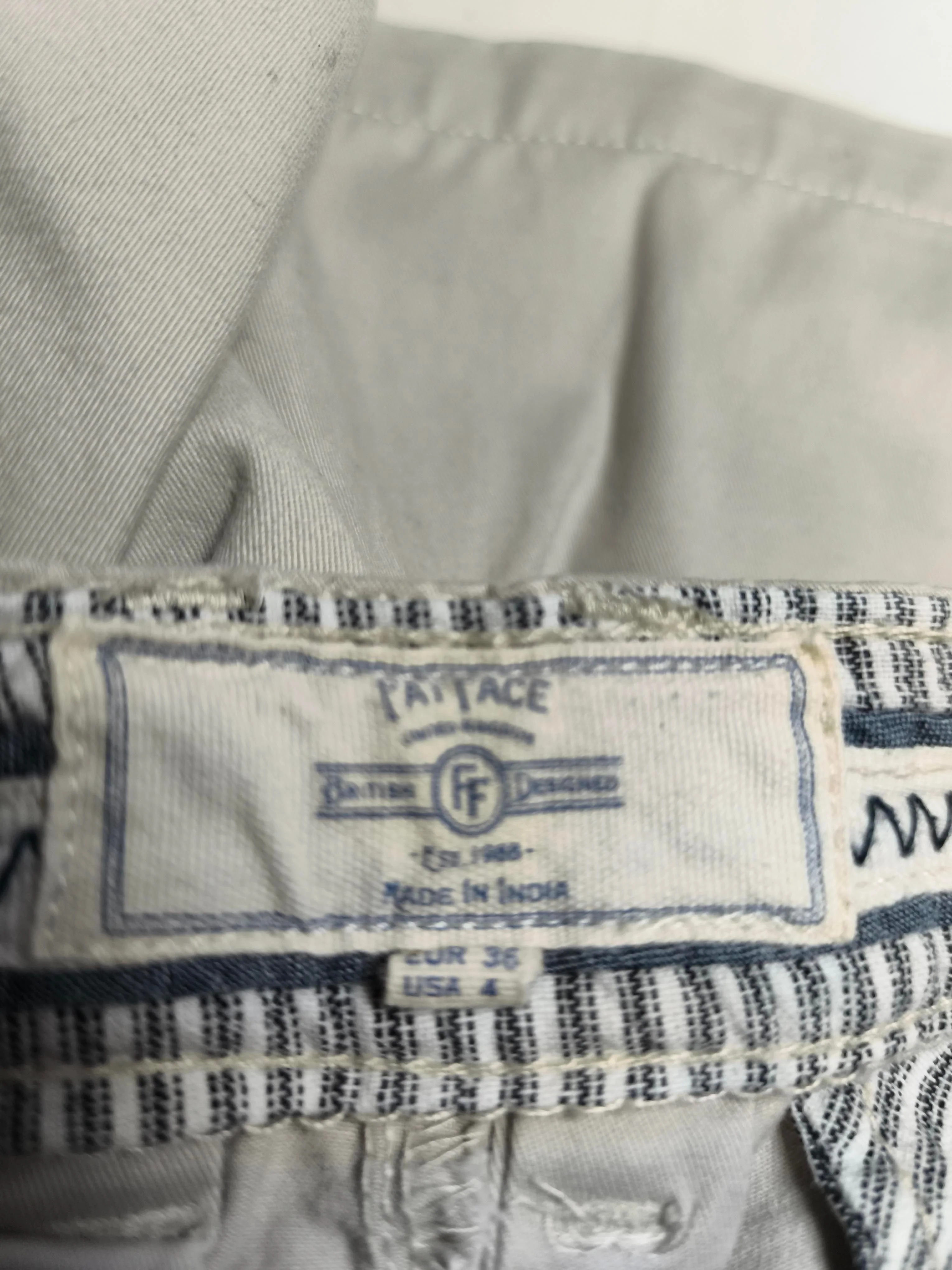 Fat Face Men's Shorts W 28 in Cream Cotton with Elastane Chino - Image 5