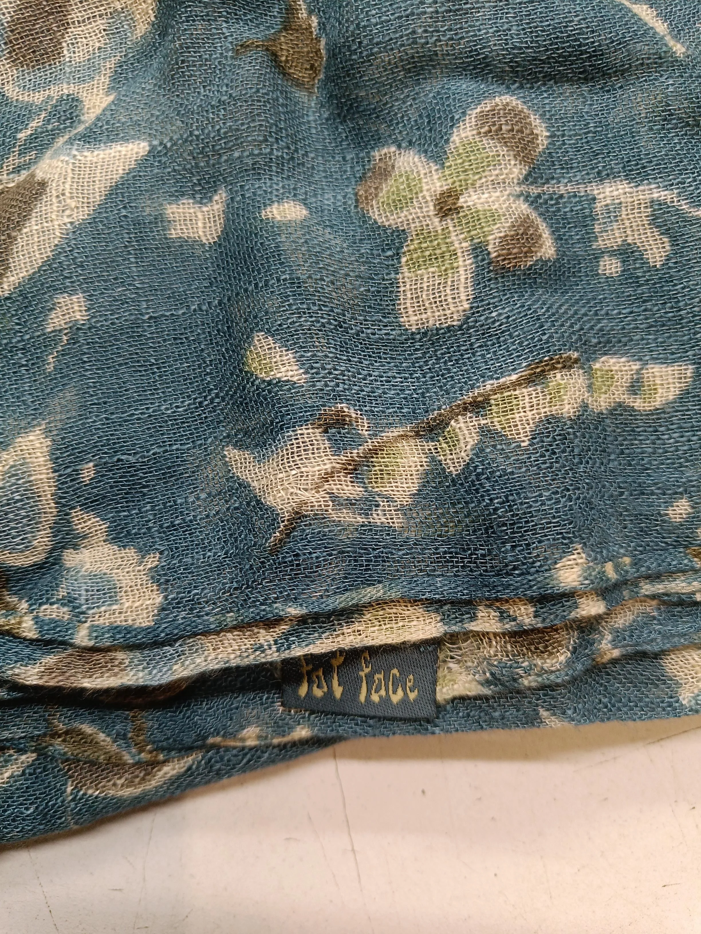 Fat Face Women's Scarf Blue Floral 100% Other Rectangle Scarf - Image 5
