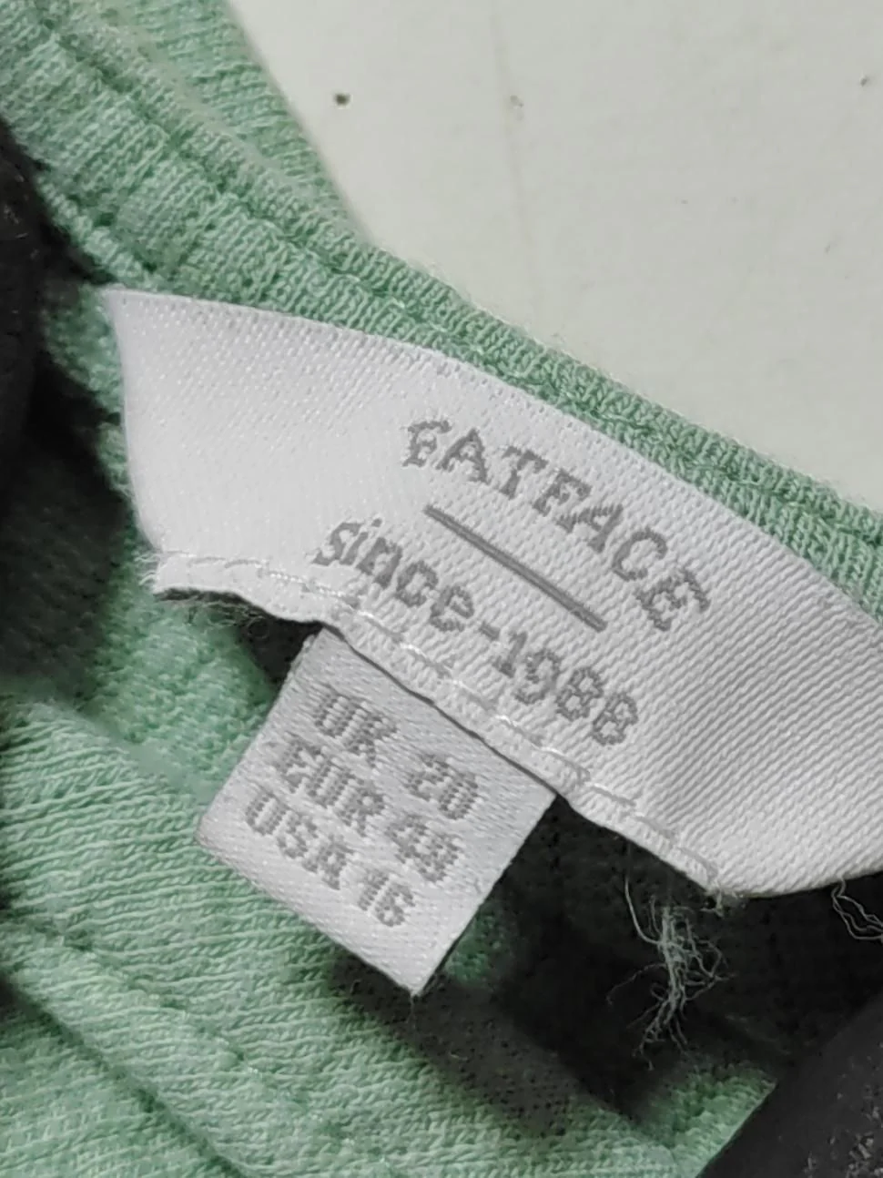 Fat Face Women's Top UK 20 Green Cotton with Elastane Short Sleeve V-Neck Basic - Image 5