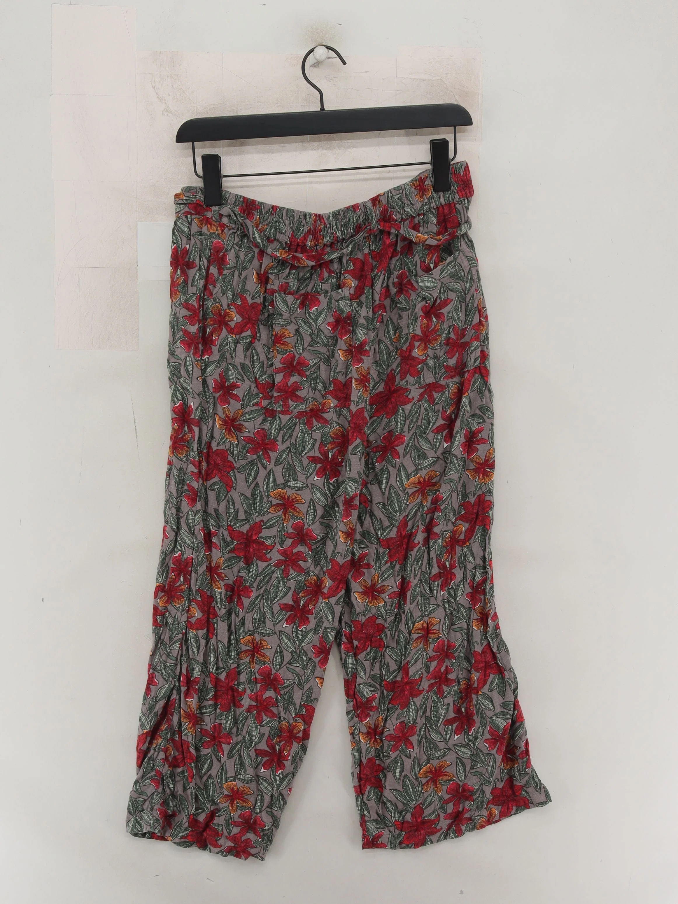Fat Face Women's Trousers M Multi Floral 100% Viscose Wide-Leg Capri - Image 2