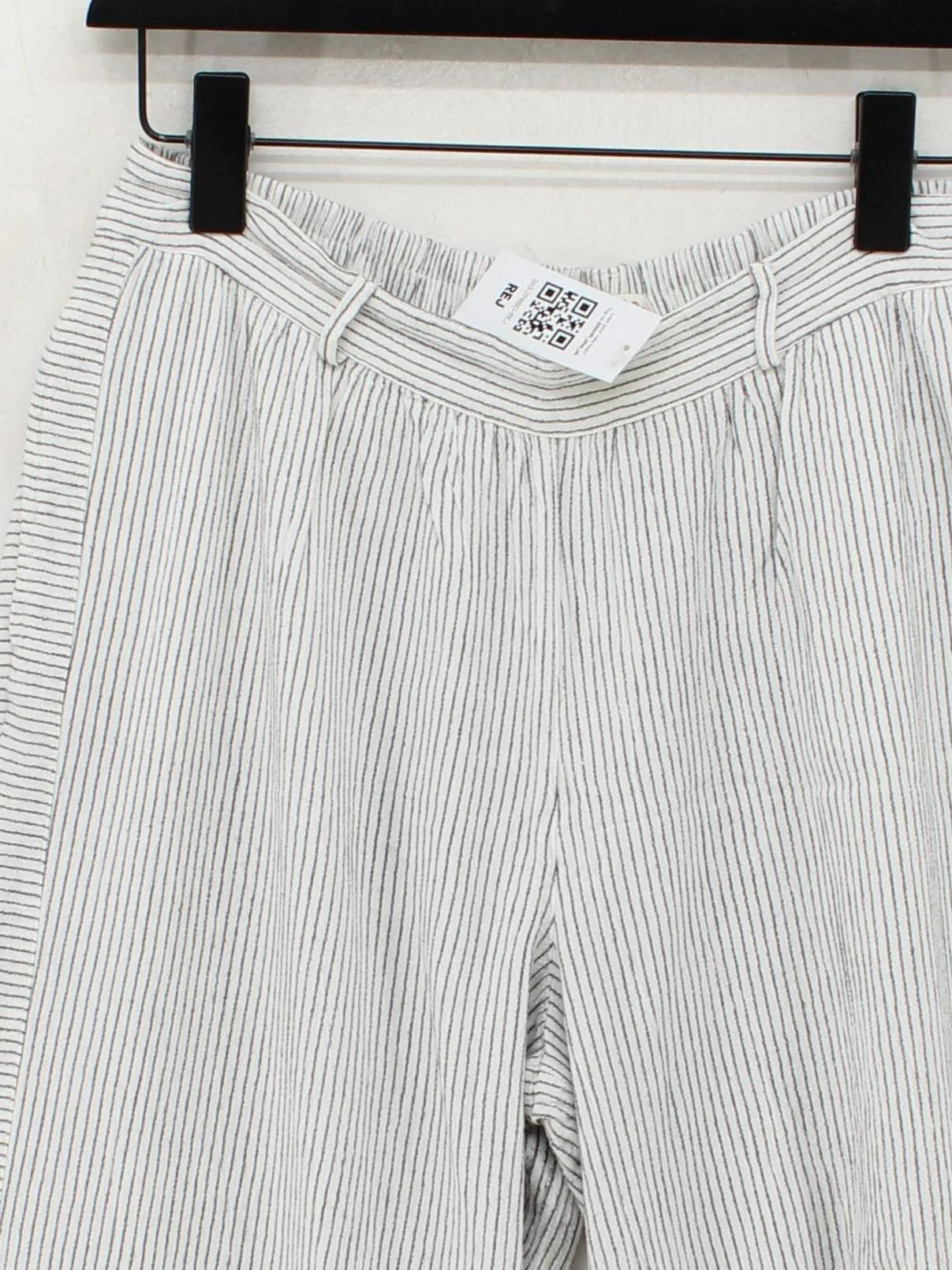Fat Face Women's Trousers M White Striped Viscose with Cotton Wide-Leg Capri - Image 3