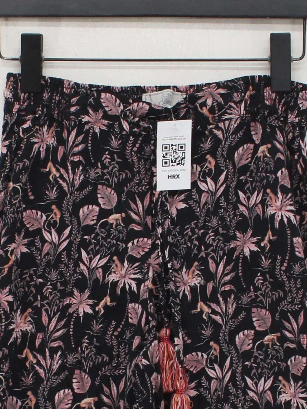 Fat Face Women's Trousers S Black Floral 100% Viscose Tapered Sweatpants - Image 3