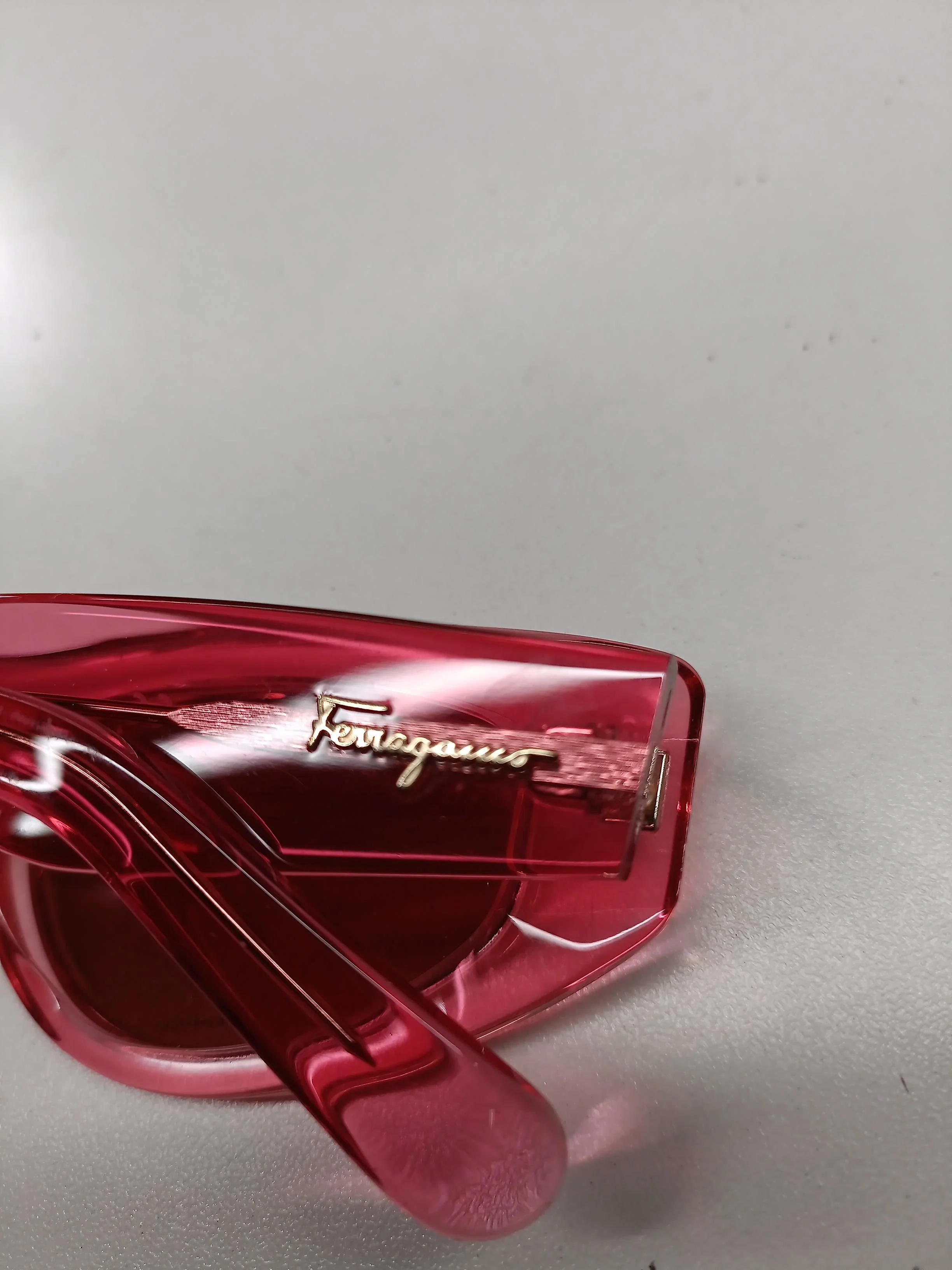 Ferragamo Women's Sunglasses Pink Cat Eye - Image 5
