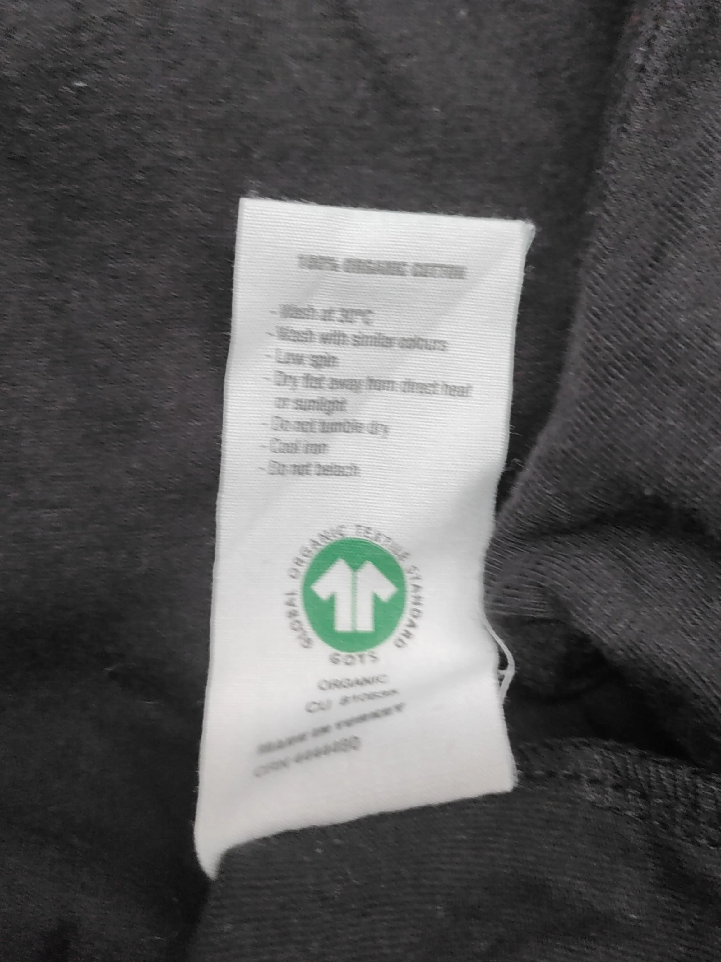 Finisterre Men's T-Shirt M Black Graphic 100% Cotton Basic - Image 6