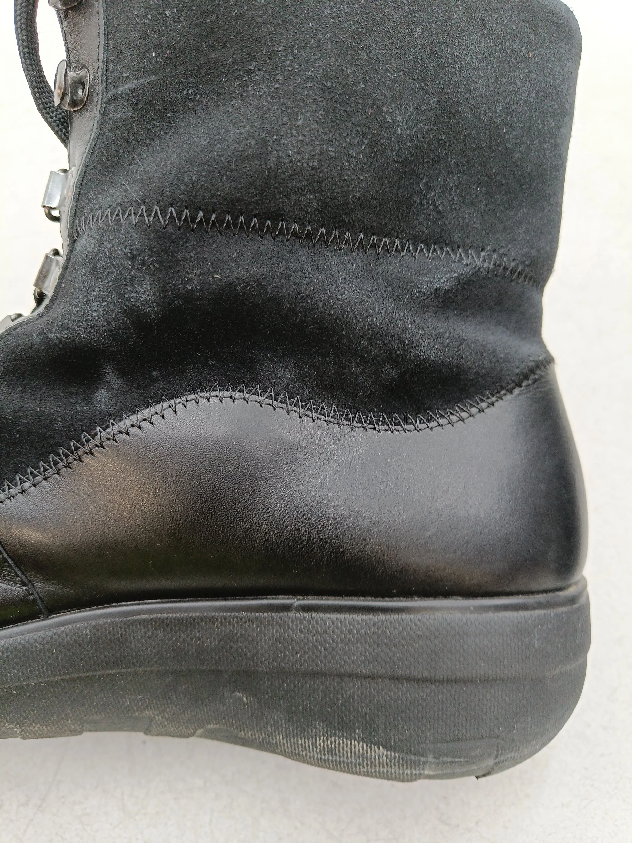FitFlop Men's Boots UK 6 Black Leather with Suede Combat - Image 8