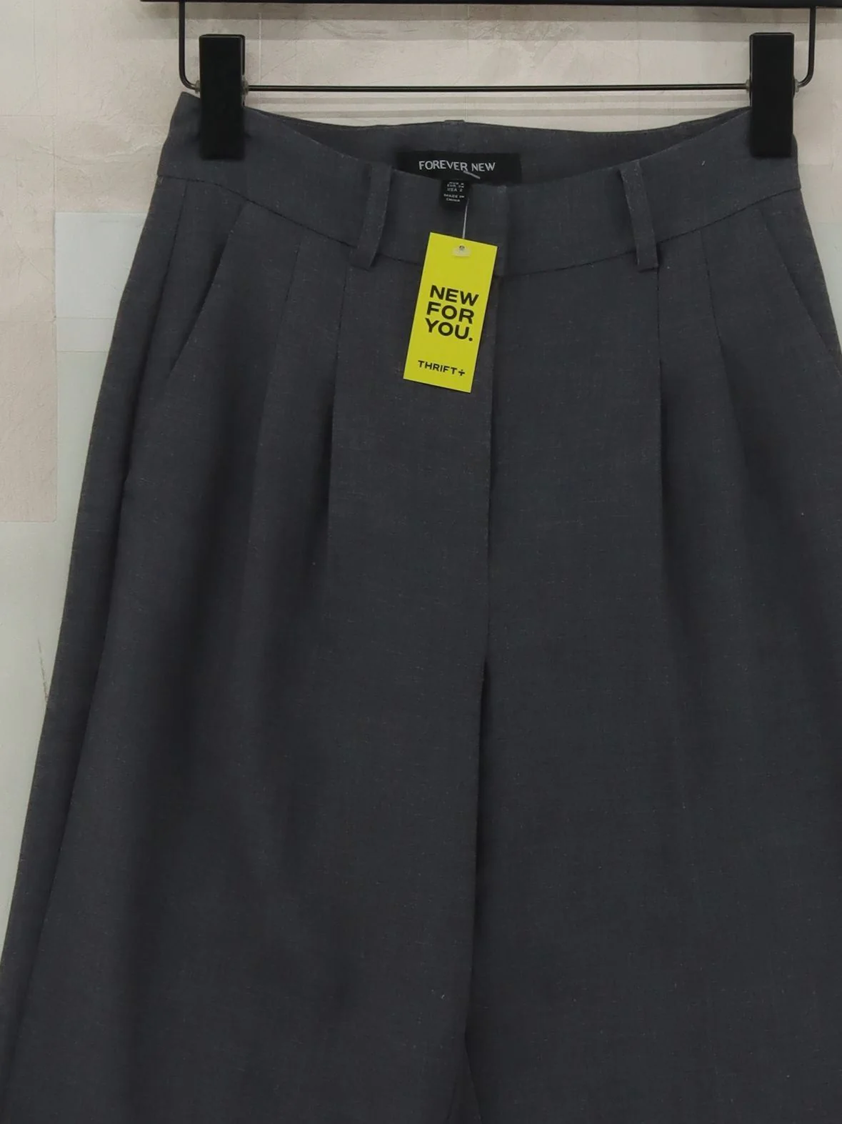 Forever New Women's Trousers UK 6 Grey Polyester with Viscose, Elastane Capri - Image 3