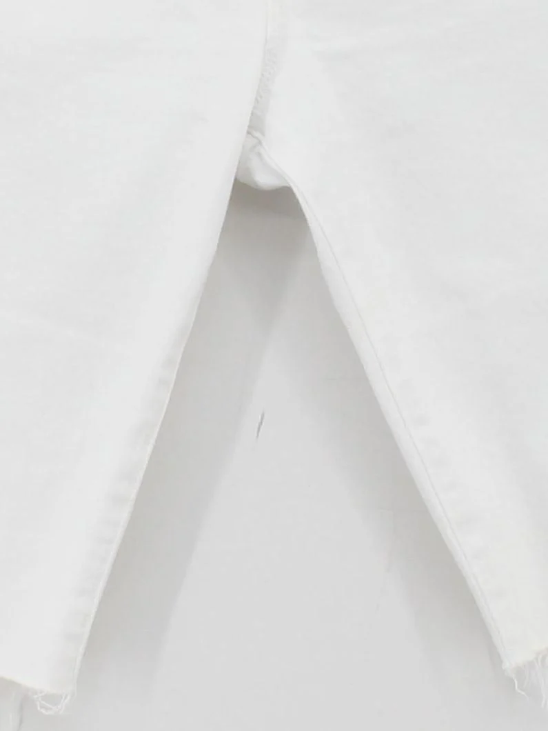 Frame Women's Shorts W 30 in White Cotton with Elastane Cut-Off - Image 4