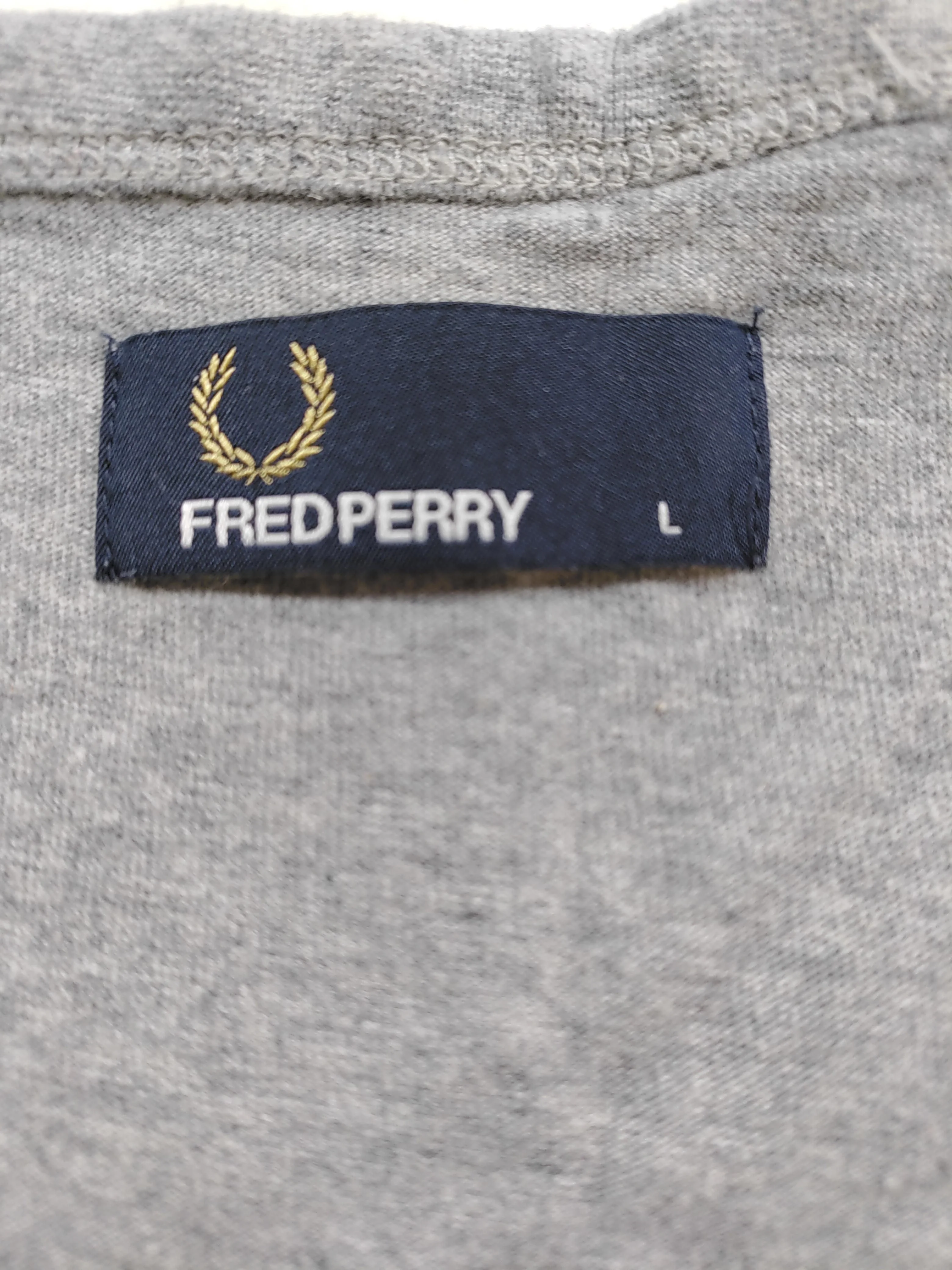 Fred Perry Men's T-Shirt L Grey Graphic 100% Cotton Basic - Image 5