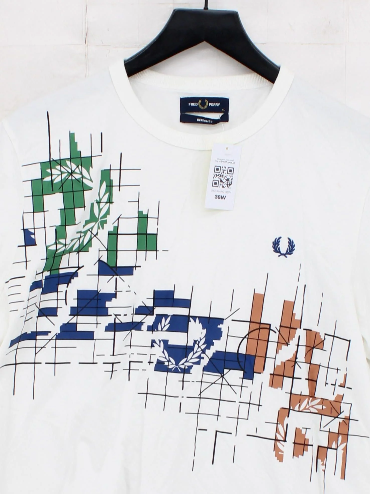 Fred Perry Men's T-Shirt XL White Graphic 100% Cotton Basic - Image 3