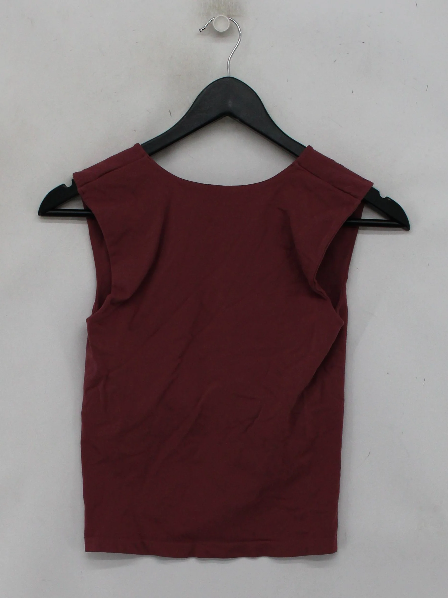 Free People Women's T-Shirt M Red Nylon with Spandex Sleeveless V-Neck Basic - Image 2