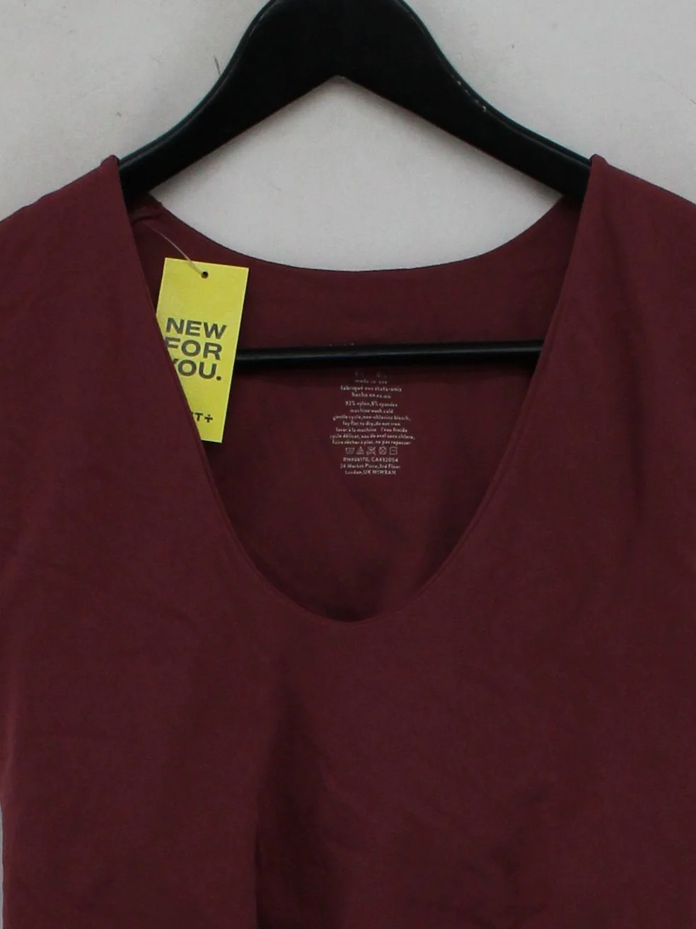Free People Women's T-Shirt M Red Nylon with Spandex Sleeveless V-Neck Basic - Image 3