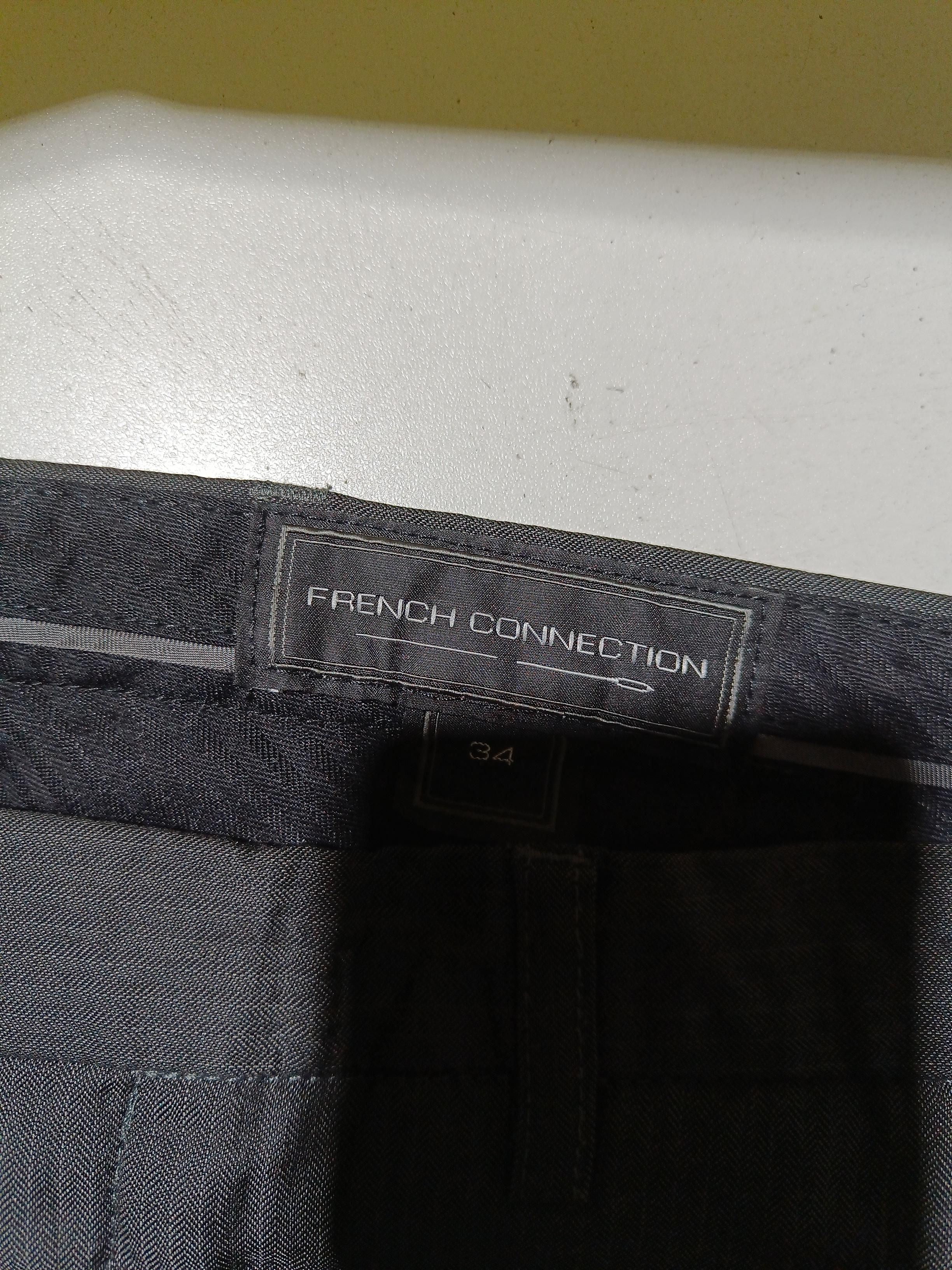 French Connection Men's Trousers W 34 in Grey Wool with Silk, Acetate Chino - Image 6