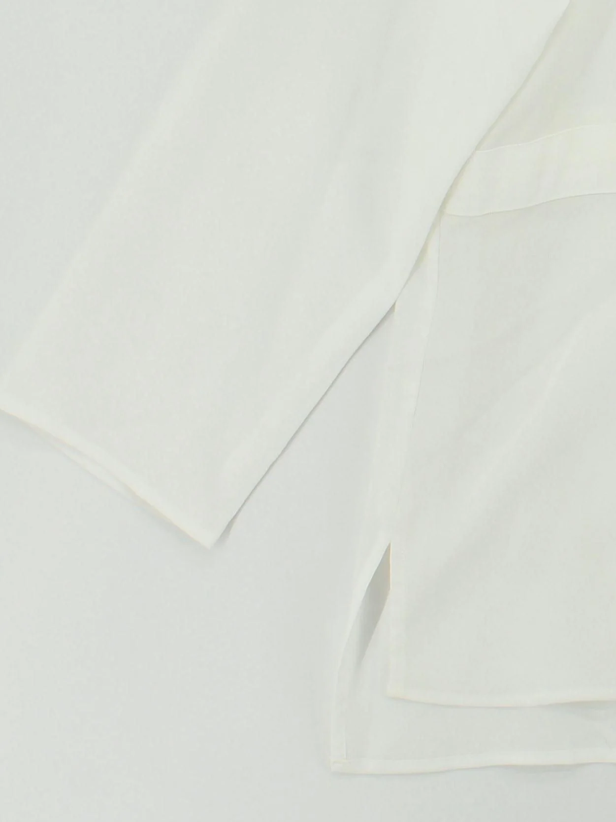 French Connection Women's Blouse L White 100% Polyester Basic - Image 4