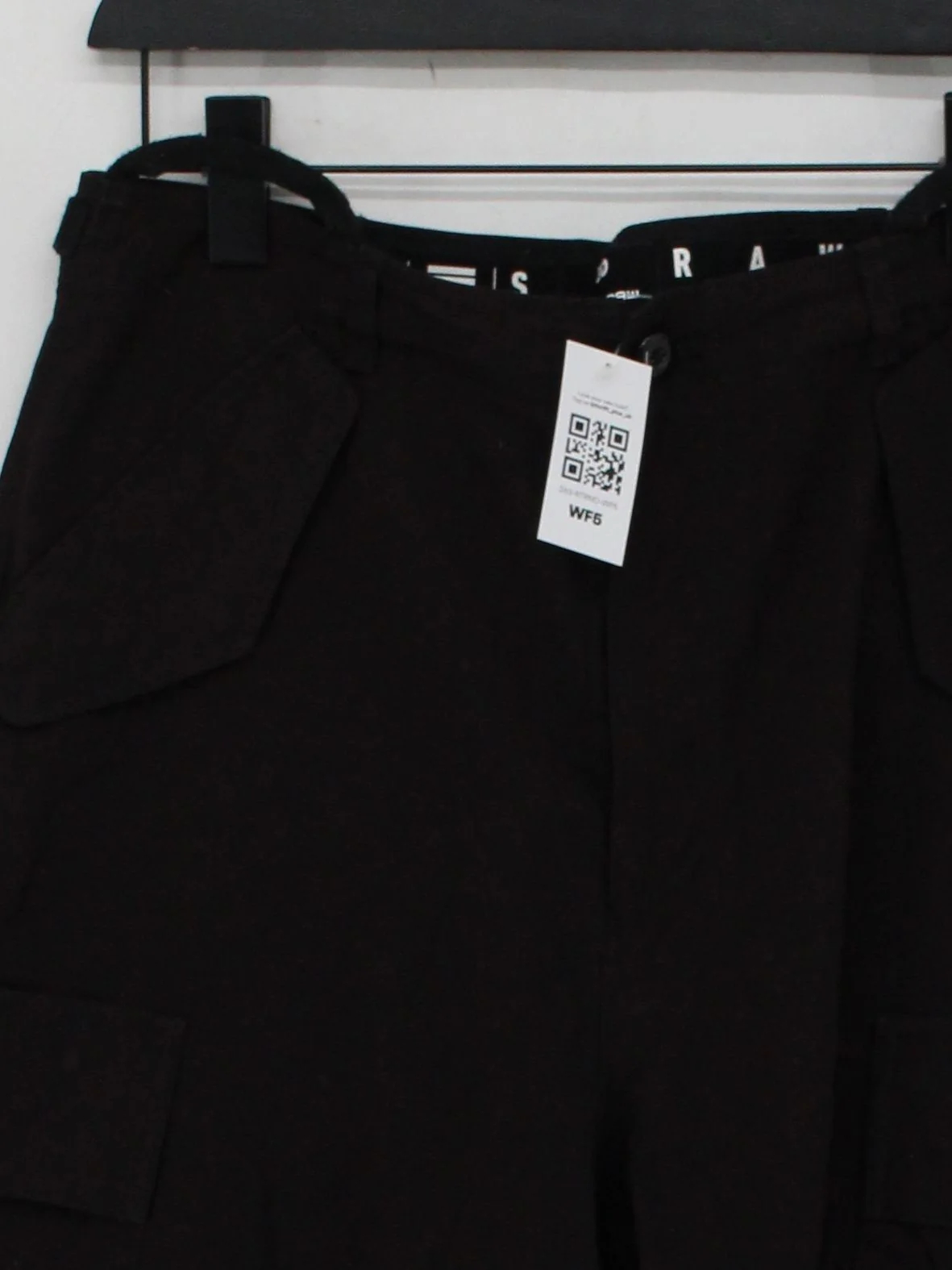 G-Star Raw Men's Trousers W 30 in Black Viscose with Polyester, Cotton Cargo - Image 3