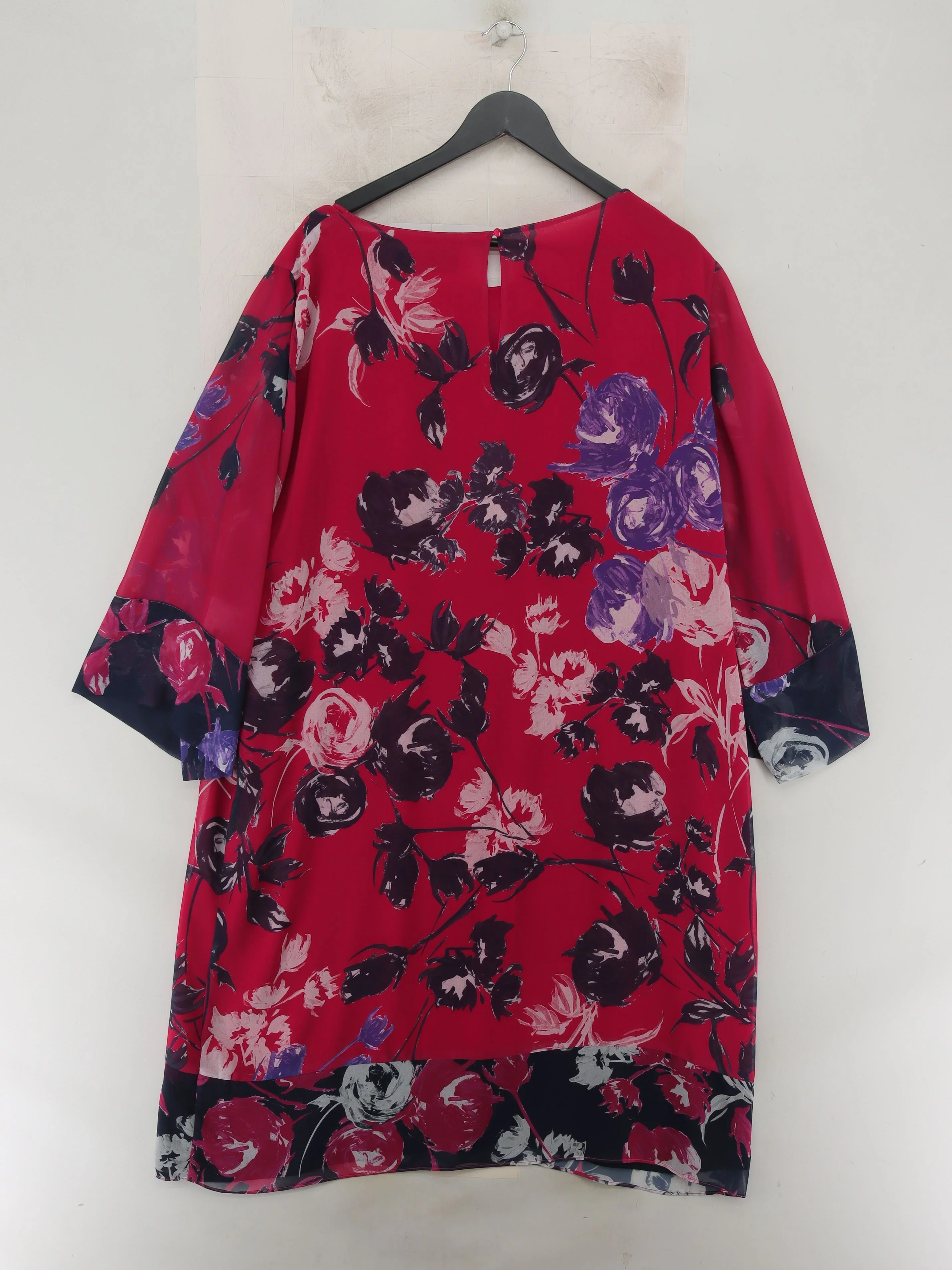 Gaia T-Shirt Midi Dress UK24 in Pink - Image 2