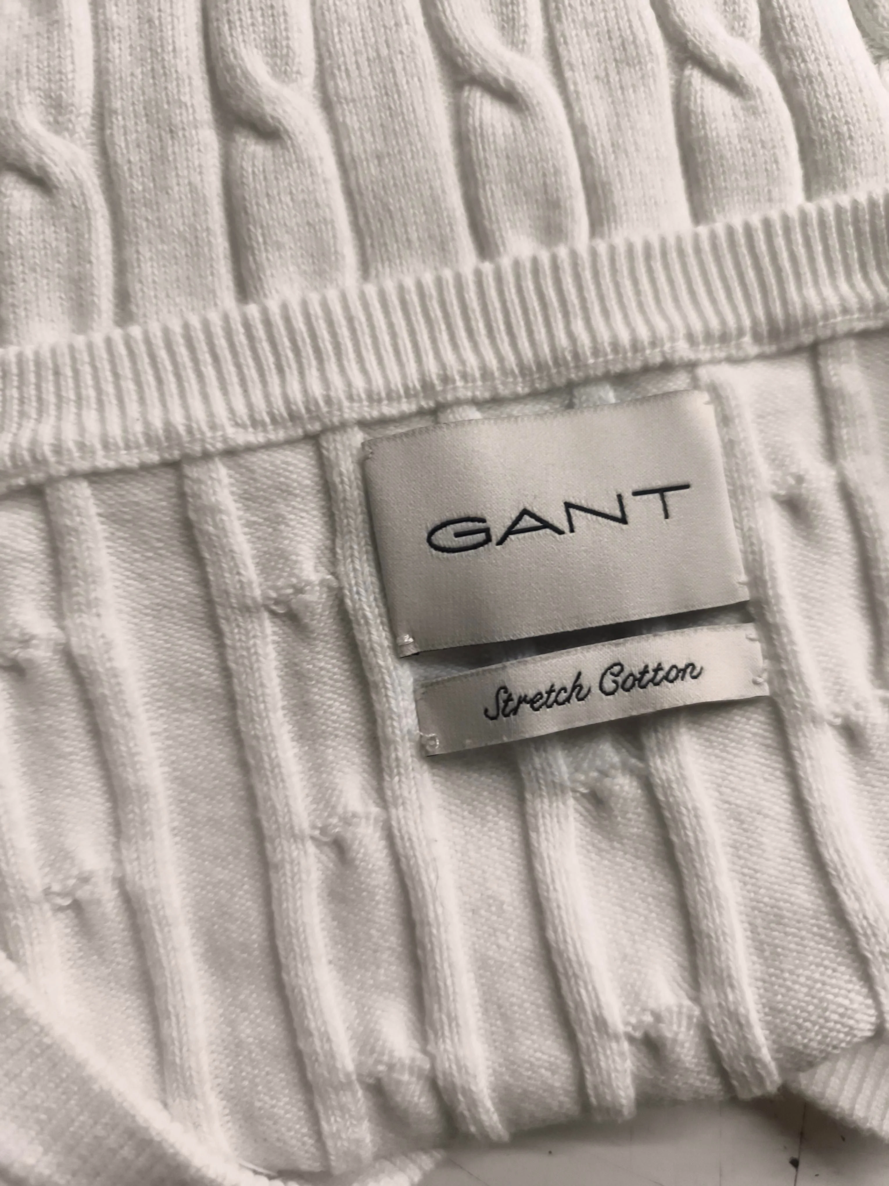 Gant Men's Jumper M White Cotton with Polyamide, Elastane V-Neck Pullover - Image 5
