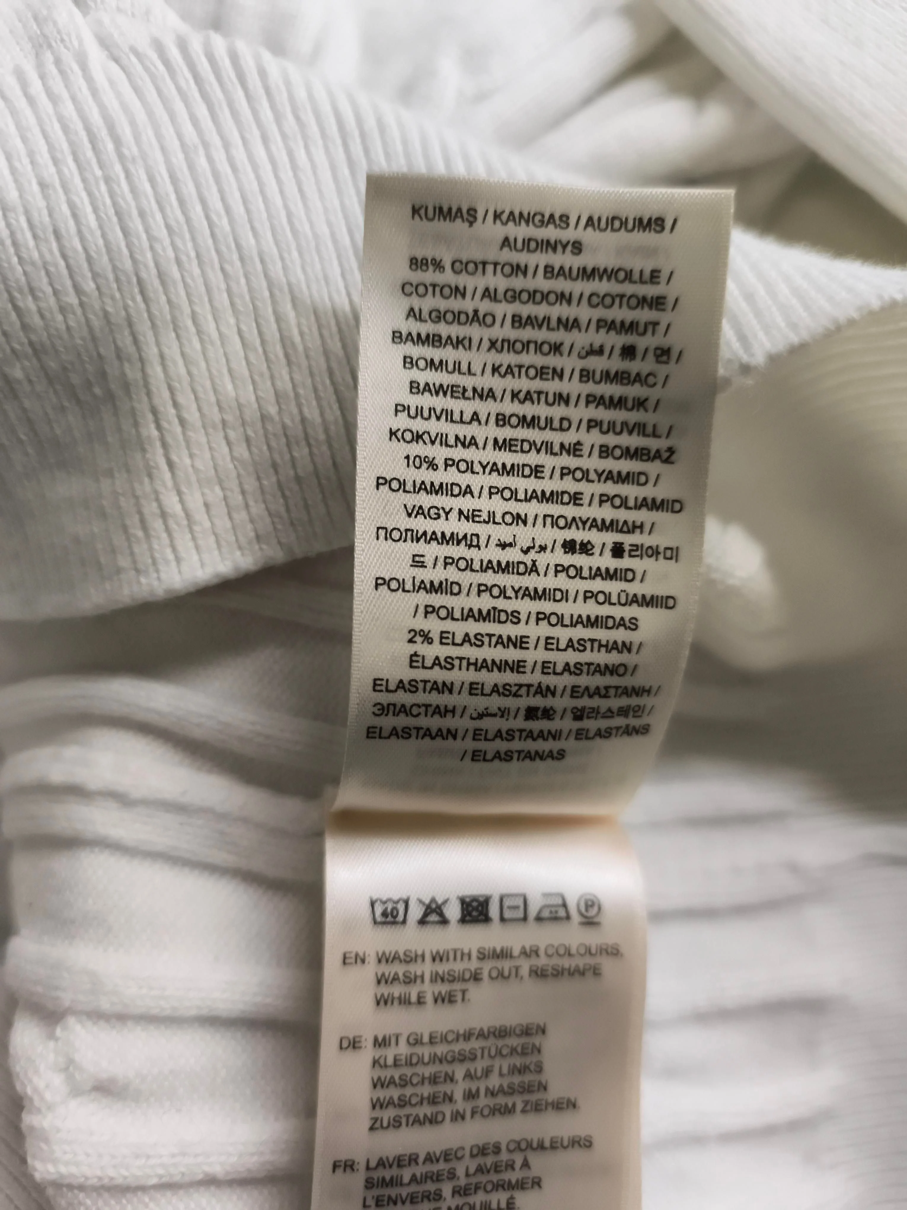 Gant Men's Jumper M White Cotton with Polyamide, Elastane V-Neck Pullover - Image 6