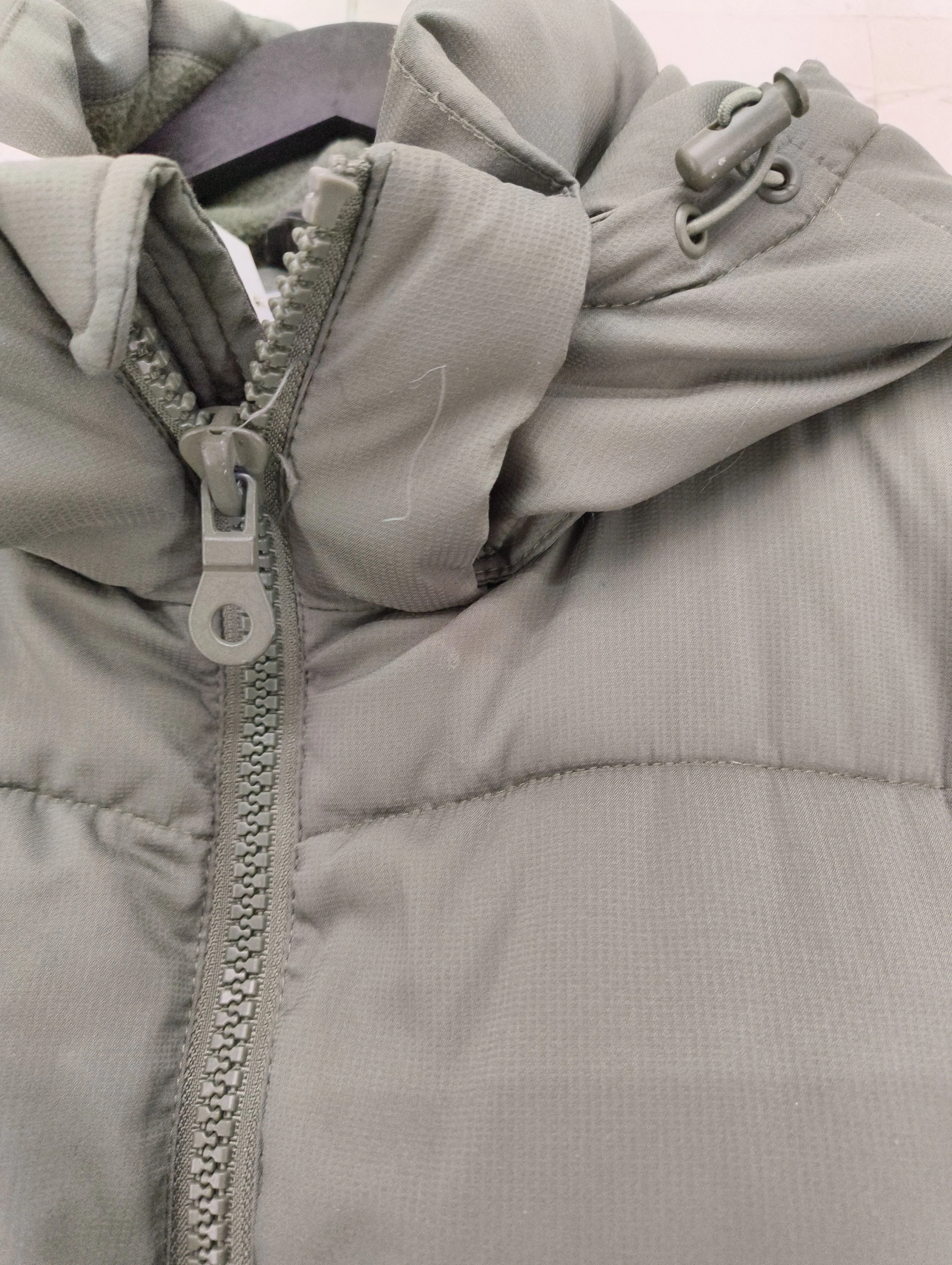 Girlfriend Collective Women's Coat L Green 100% Polyester Puffer Jacket - Image 5