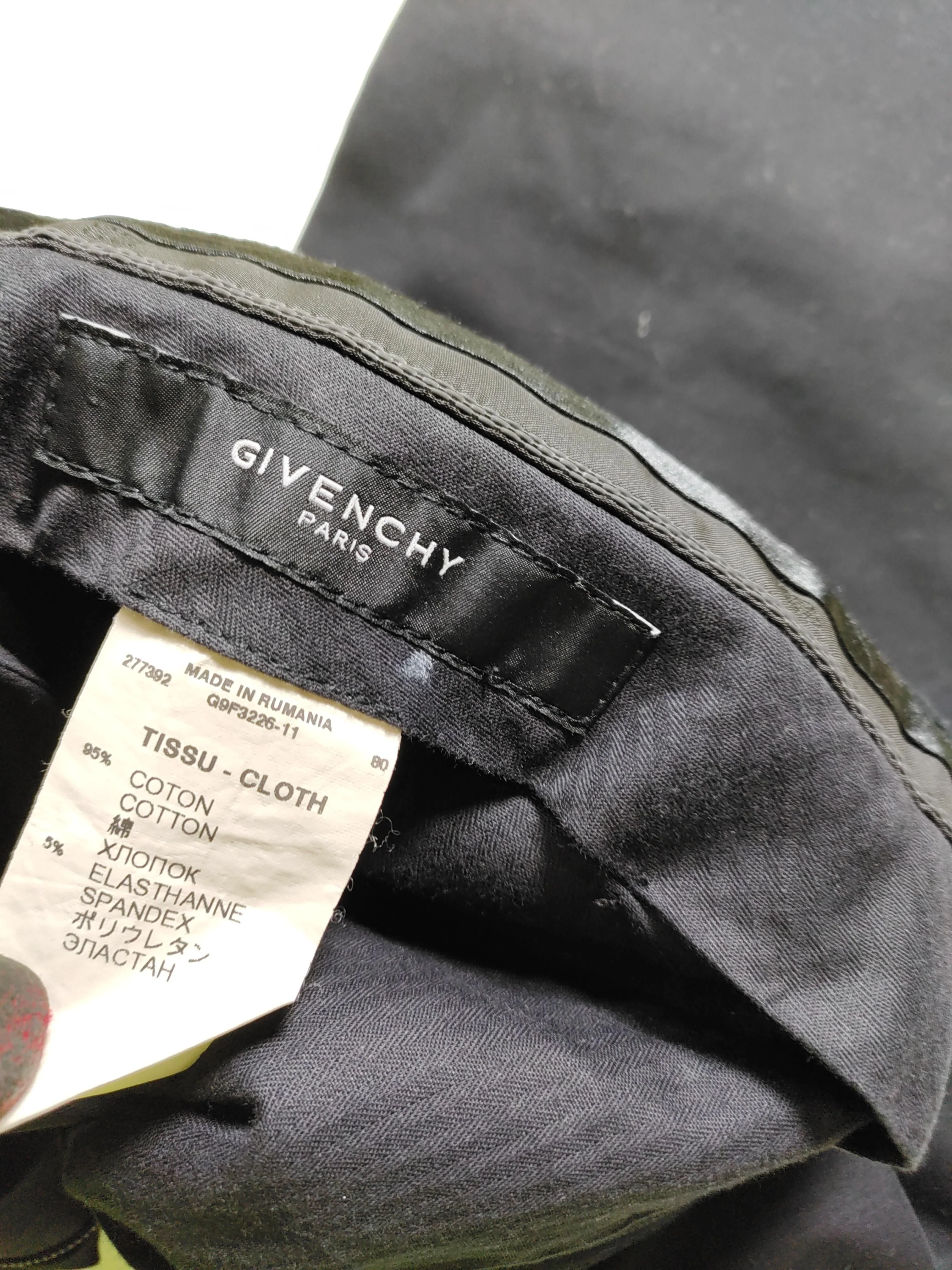 Givenchy Men's Trousers W 30 in Black Cotton with Elastane Straight Chino - Image 6